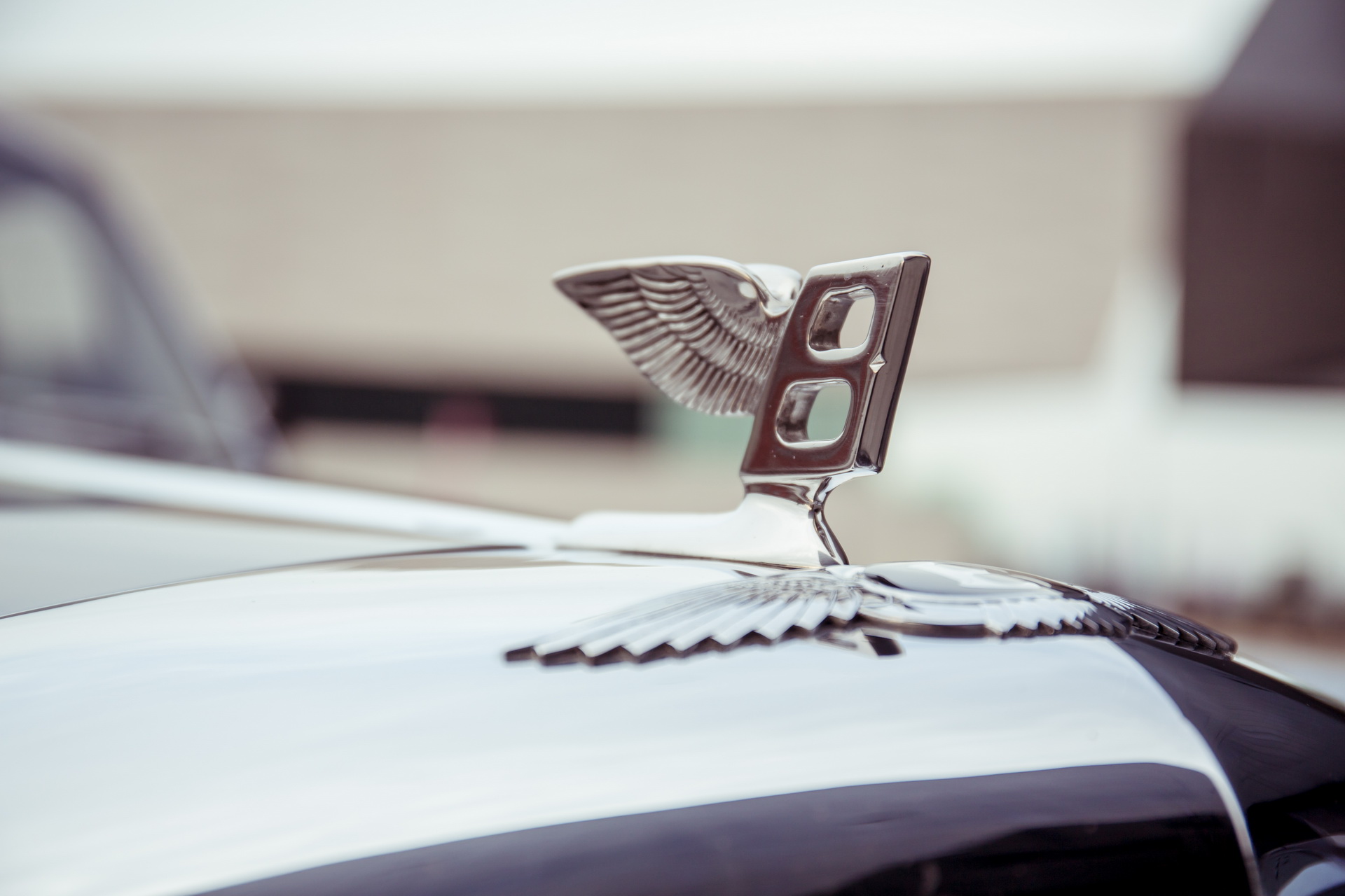 bentley s2 continental flying spur anniversary 5 Bentley’s Iconic S2 Continental Flying Spur Turns 60 Years Old