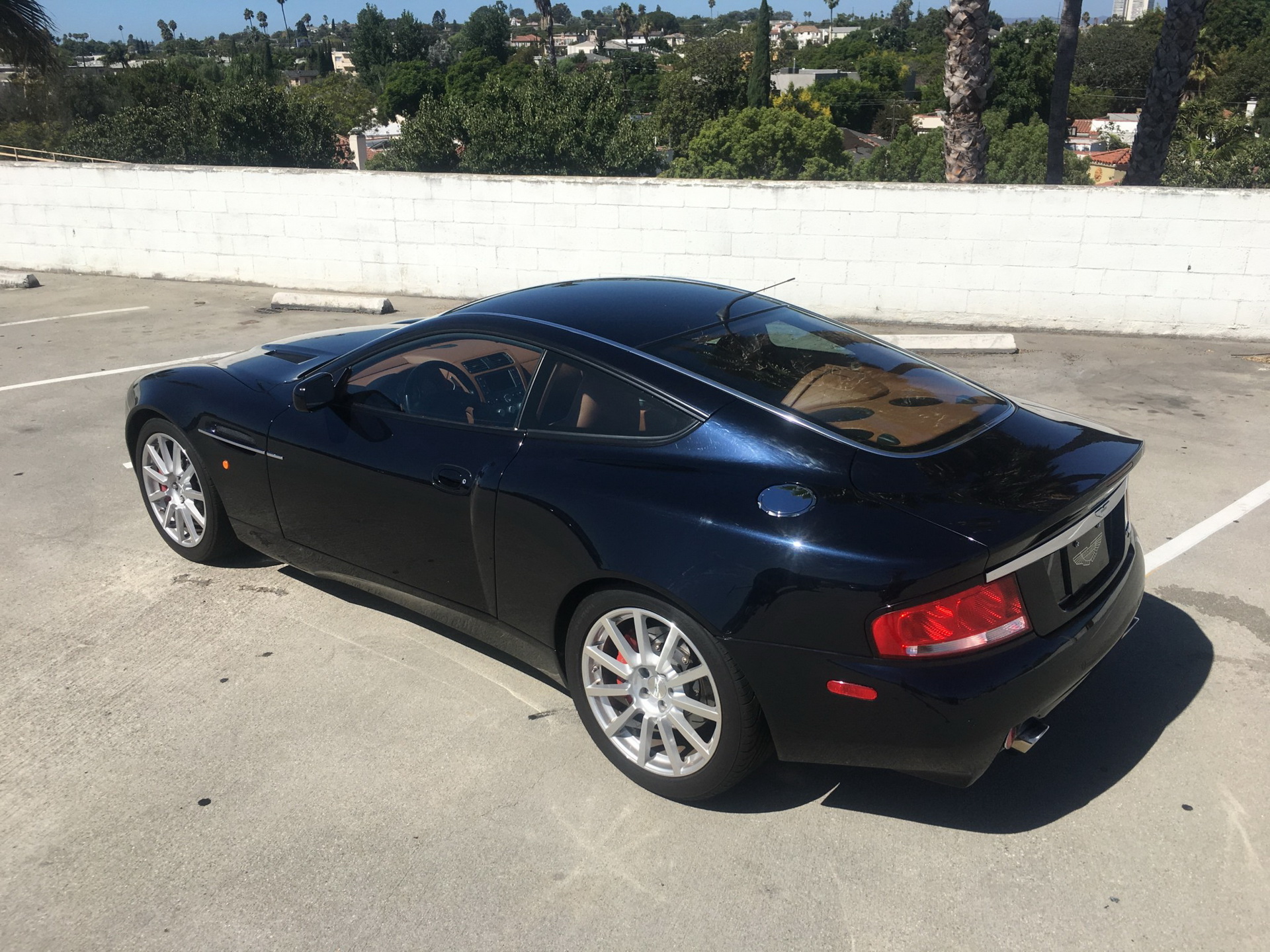 2006 aston martin vanquish s bat auction 25 2006 Aston Martin Vanquish S Rocks BMW Carbon Black Paint