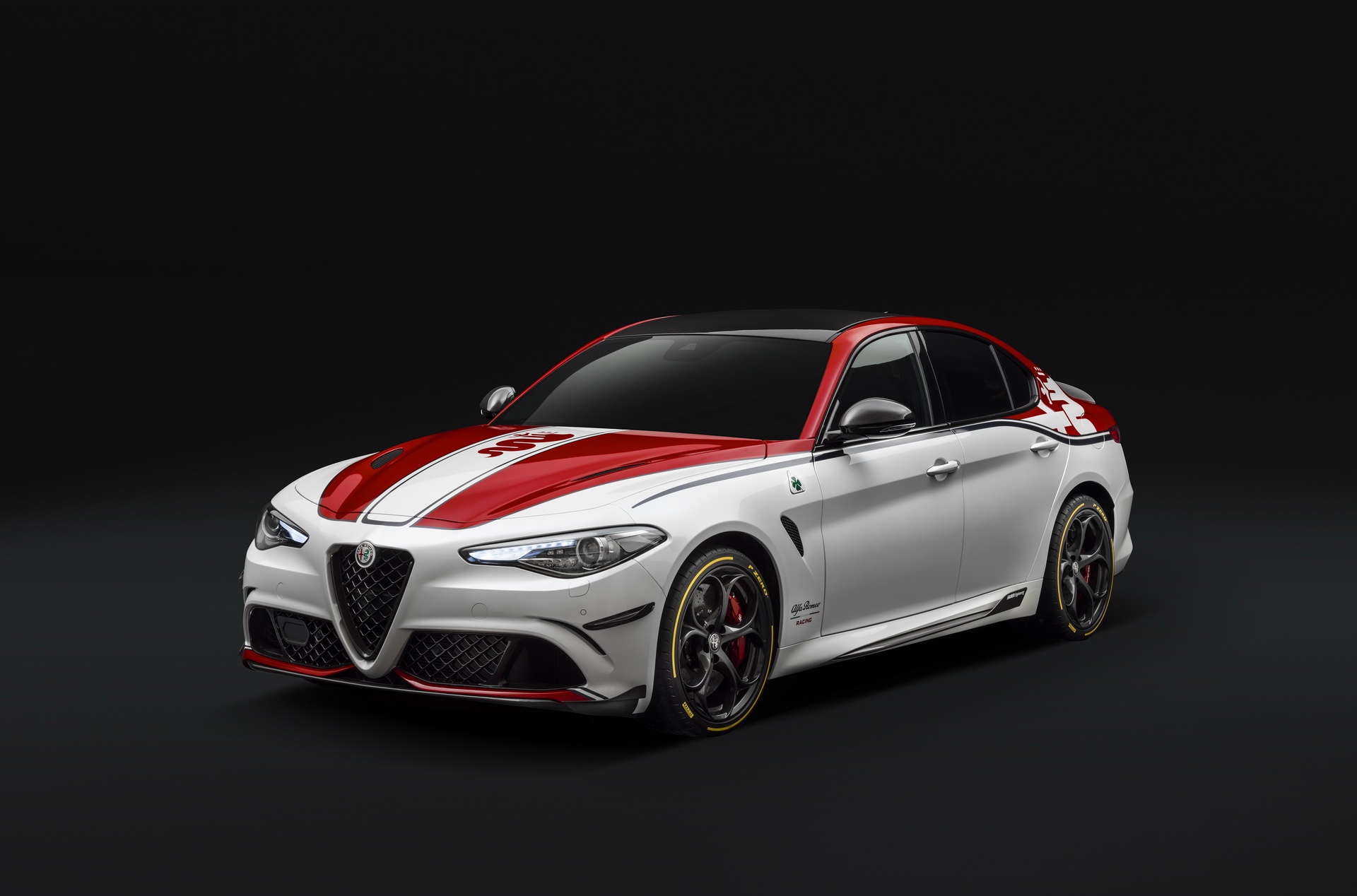 alfa romeo giulia stelvio qv racing 1 Alfa Romeo Giulia And Stelvio QV Racing Editions Reflect Bond With F1