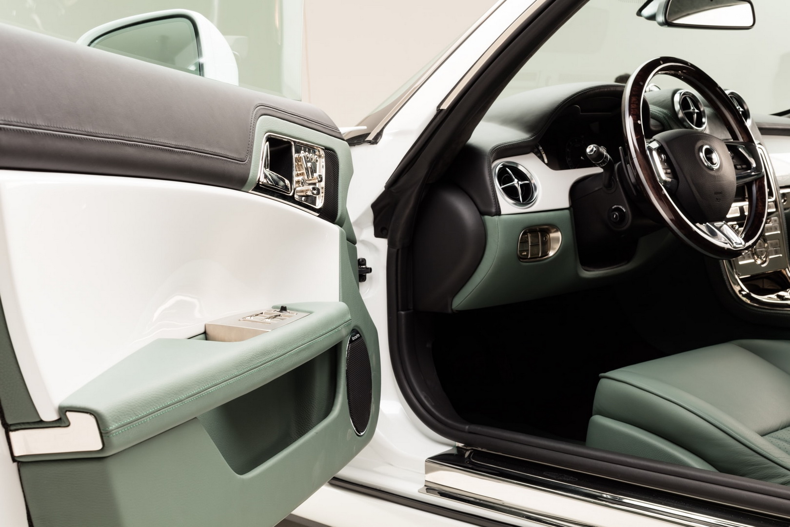 david brown automotive speedback gt 40 David Brown Displays Speedback GT In Geneva Yet Again