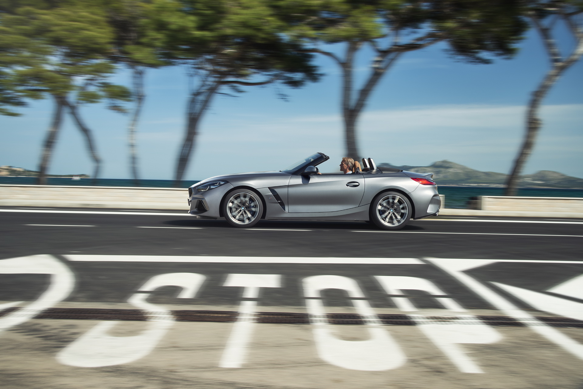 2019-BMW-Z4-UK-09 2019 Z4 Arrives In BMW’s UK Showrooms Priced From £36,990