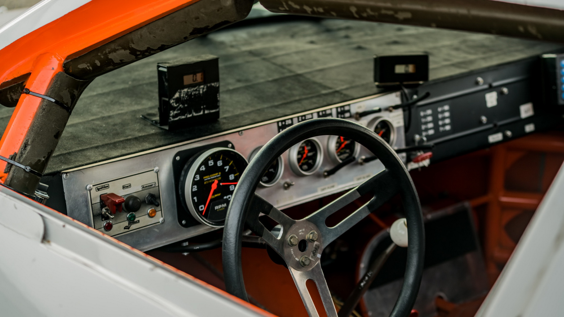 chrysler lebaron race car bat 48 This 1984 Chrysler LeBaron Once Did 224 MPH – And Right Now It’s Dirt Cheap