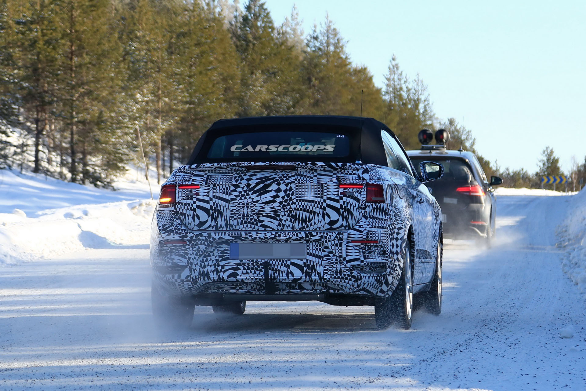 VW-T-Roc-Convertible-Scoop-11 2020 VW T-Roc Convertible Is Nearly Ready For Its Debut