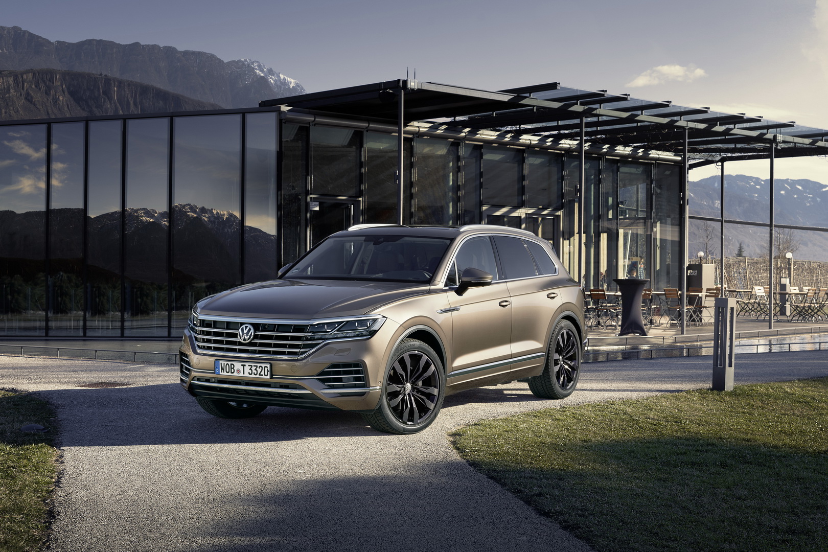 2019 vw touareg v8 tdi 4 Range-Topping 415 HP Touareg Is Last Volkswagen To Get A V8 Diesel