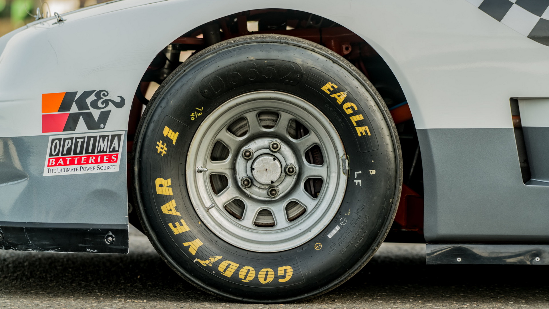 chrysler lebaron race car bat 40 This 1984 Chrysler LeBaron Once Did 224 MPH – And Right Now It’s Dirt Cheap