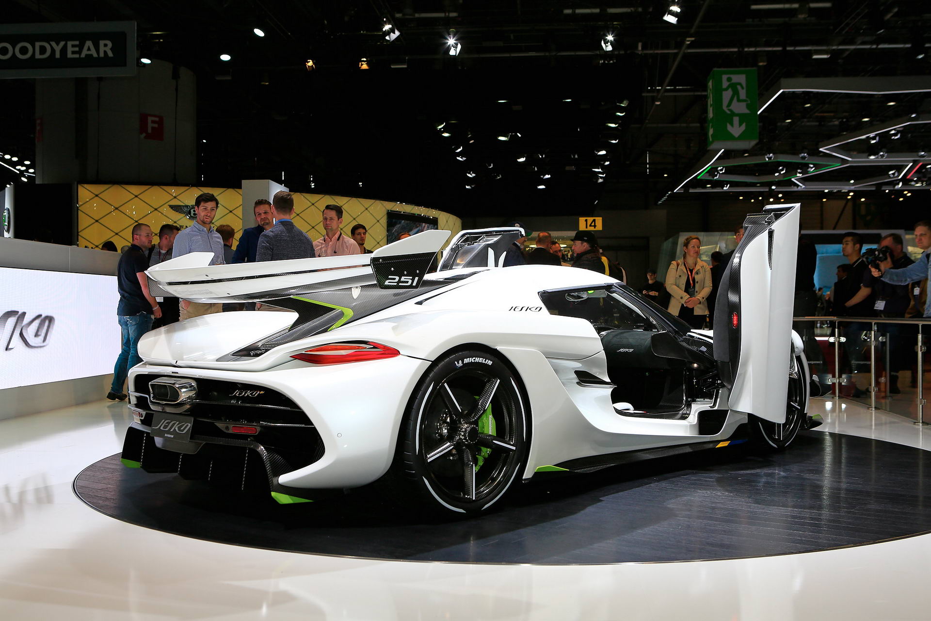 89 Christian von Koenigsegg Details The Jesko’s Innovative ‘Light Speed’ Transmission