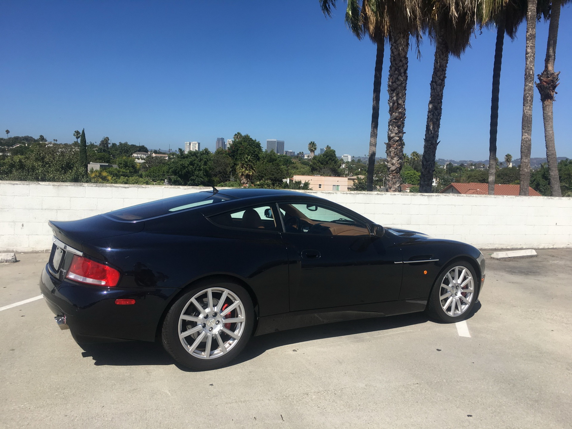 2006 aston martin vanquish s bat auction 29 2006 Aston Martin Vanquish S Rocks BMW Carbon Black Paint