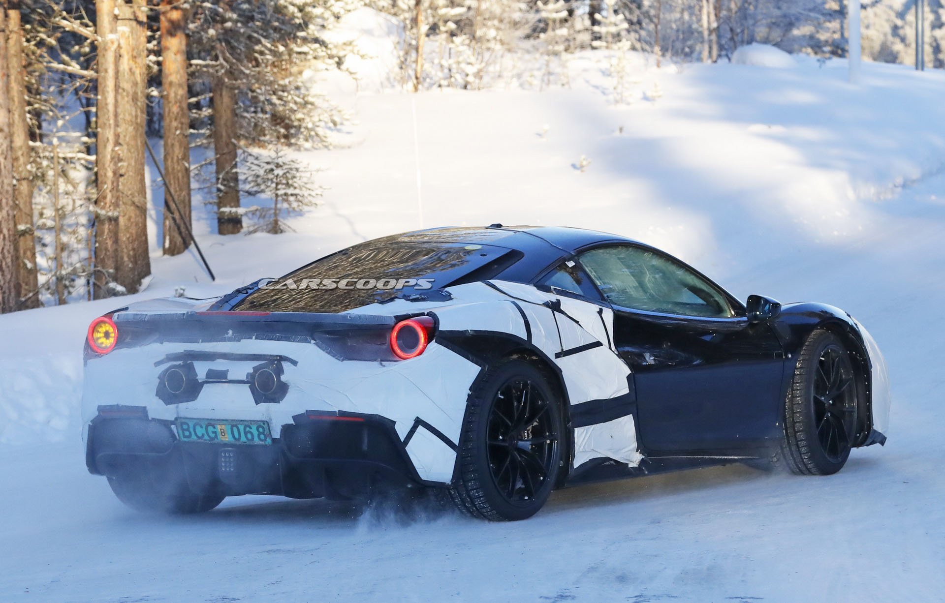 Ferrari-hybrid-mule-04 Gotcha! 1000 HP Ferrari Hybrid Supercar Filmed Testing In Italy