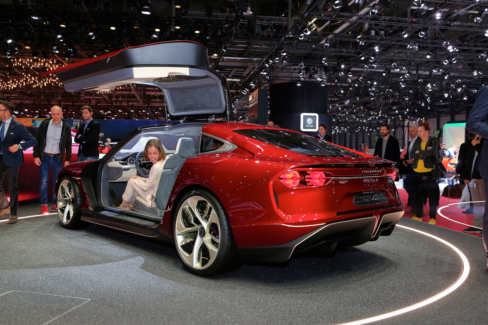 italdesign davinci concept geneva 3 New Italdesign Concept Pays Homage To Leonardo DaVinci