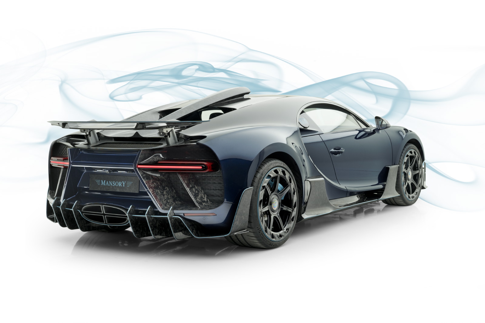 Mansory-Bugatti-Chiron-4 Mansory Tries To Improve The Bugatti Chiron By Adding More Carbon