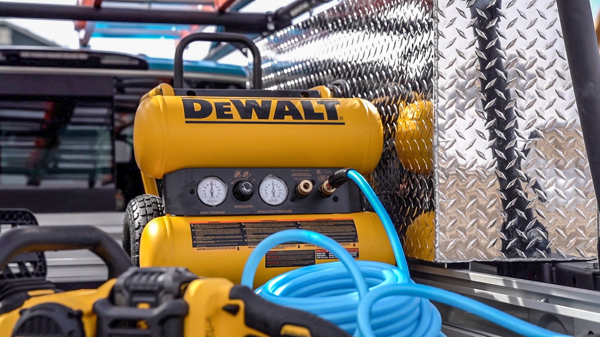 Nissan Titan Ultimate Work Truck-14 Nissan Ultimate Work Titan Is A One-Off Truck For Home Builders