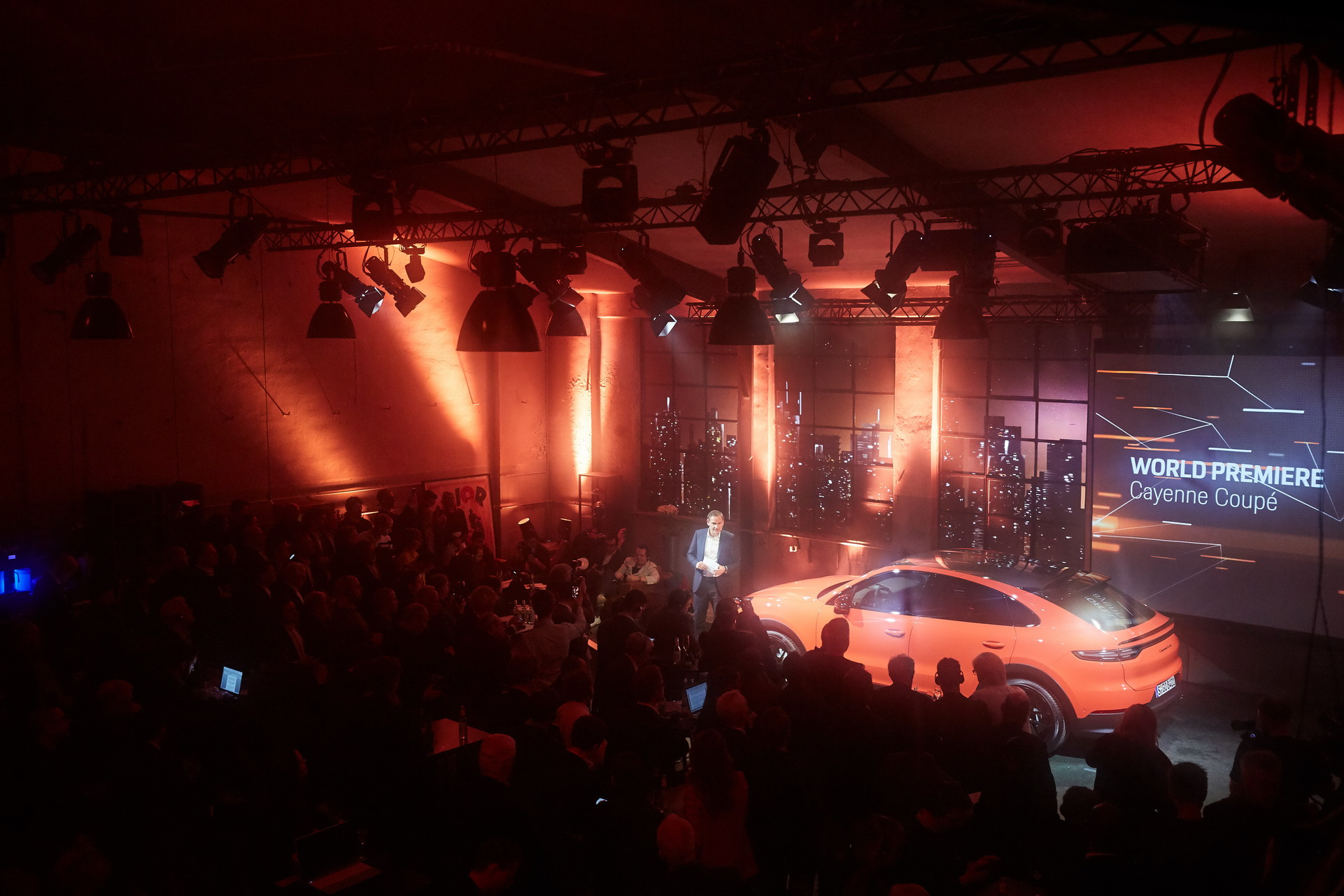 2020 Porsche Cayenne Coupe 04 Porsche Cayenne Coupe Is What The Cayenne Should’ve Been In The First Place (70 Photos, Videos)