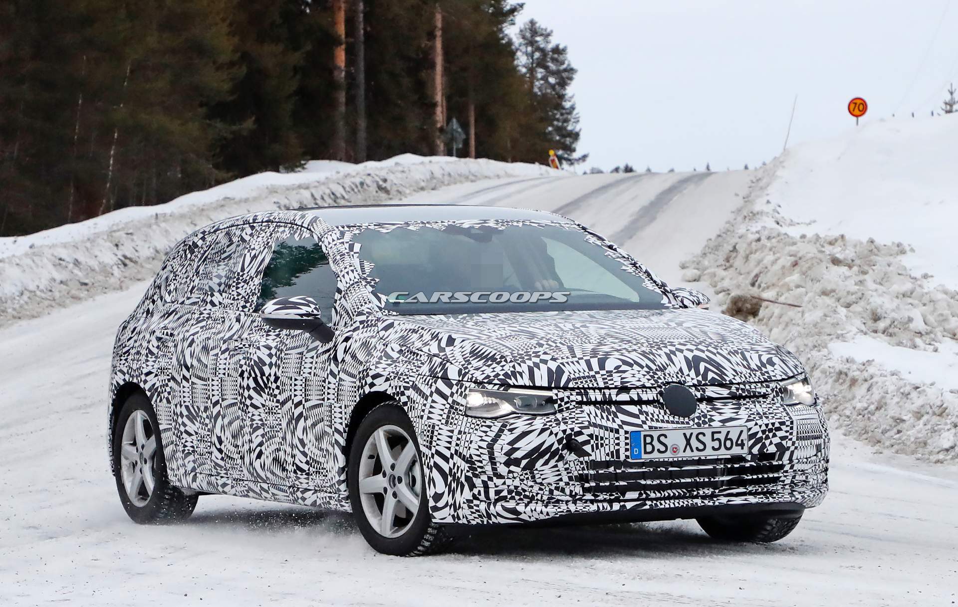 2020 VW Golf spy shots 3 2020 VW Golf Mk8 Insists On Camo Despite Being Caught Completely Undisguised