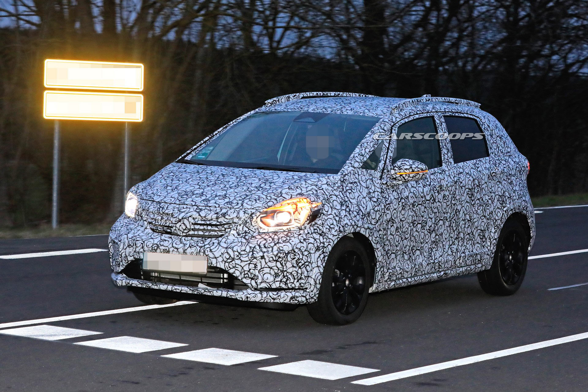 2020-Honda-Fit-2 2020 Honda Fit / Jazz Spied In Standard And Crossover Trims, Shows Off New Interior