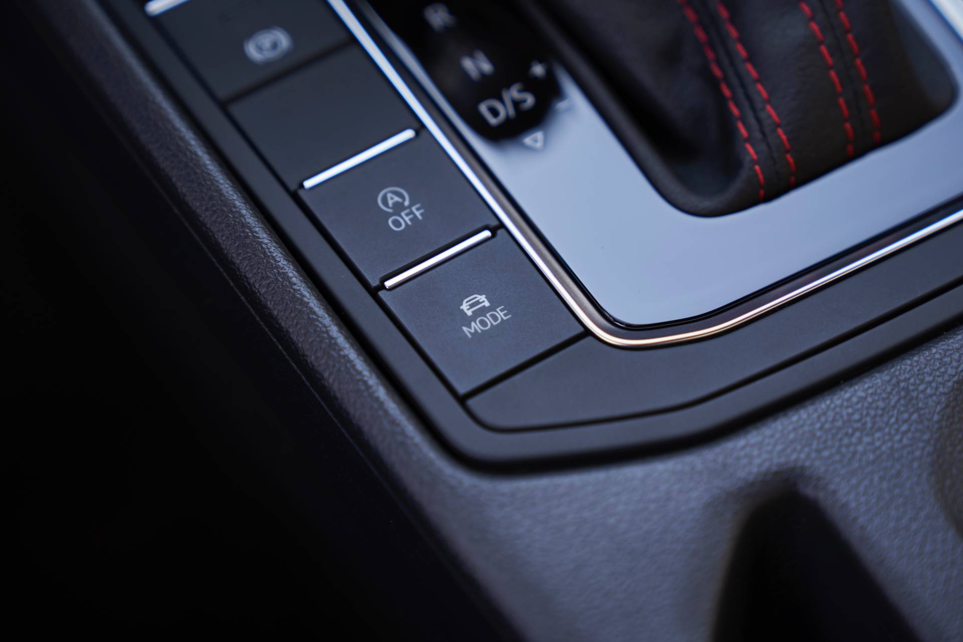 2019 VW Jetta GLI 35th Anniversary Edition 5 Huge 2019 VW Jetta GLI Gallery Helps You Choose Your Favorite Model