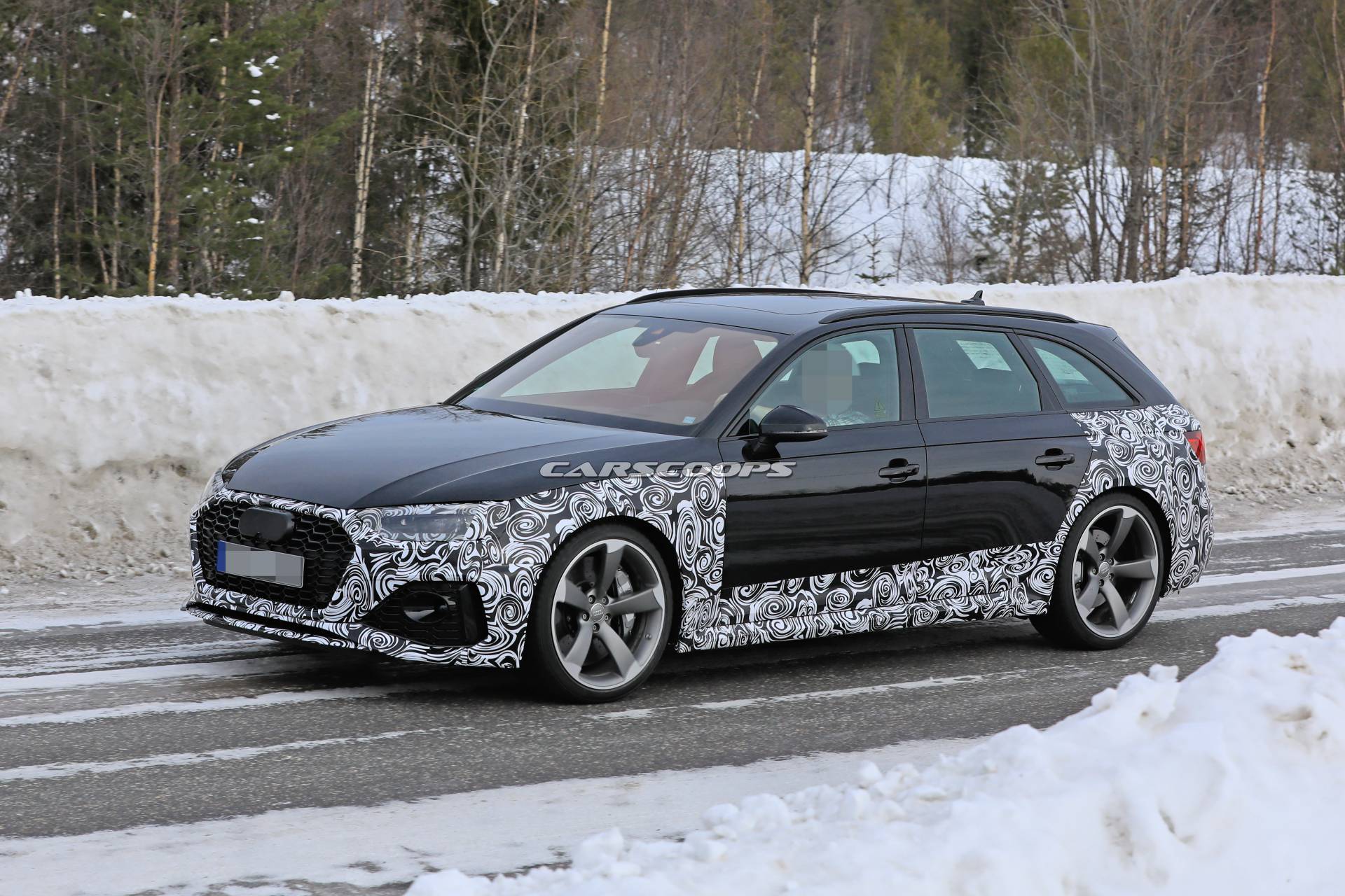 Audi RS4 Avant facelift spy shots 4 Facelifted Audi RS4 Avant Training To Become A Successful Sequel To A Classic