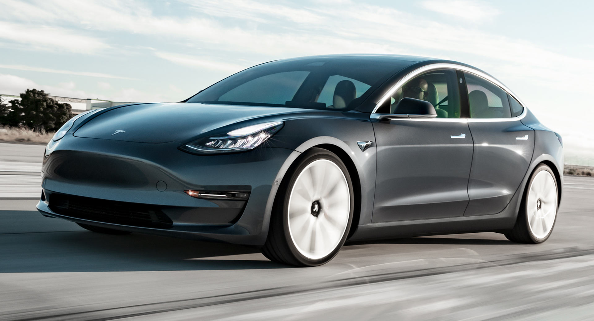 Model-3-Performance RHD Tesla Model 3 Lands In The UK Priced From £38,900