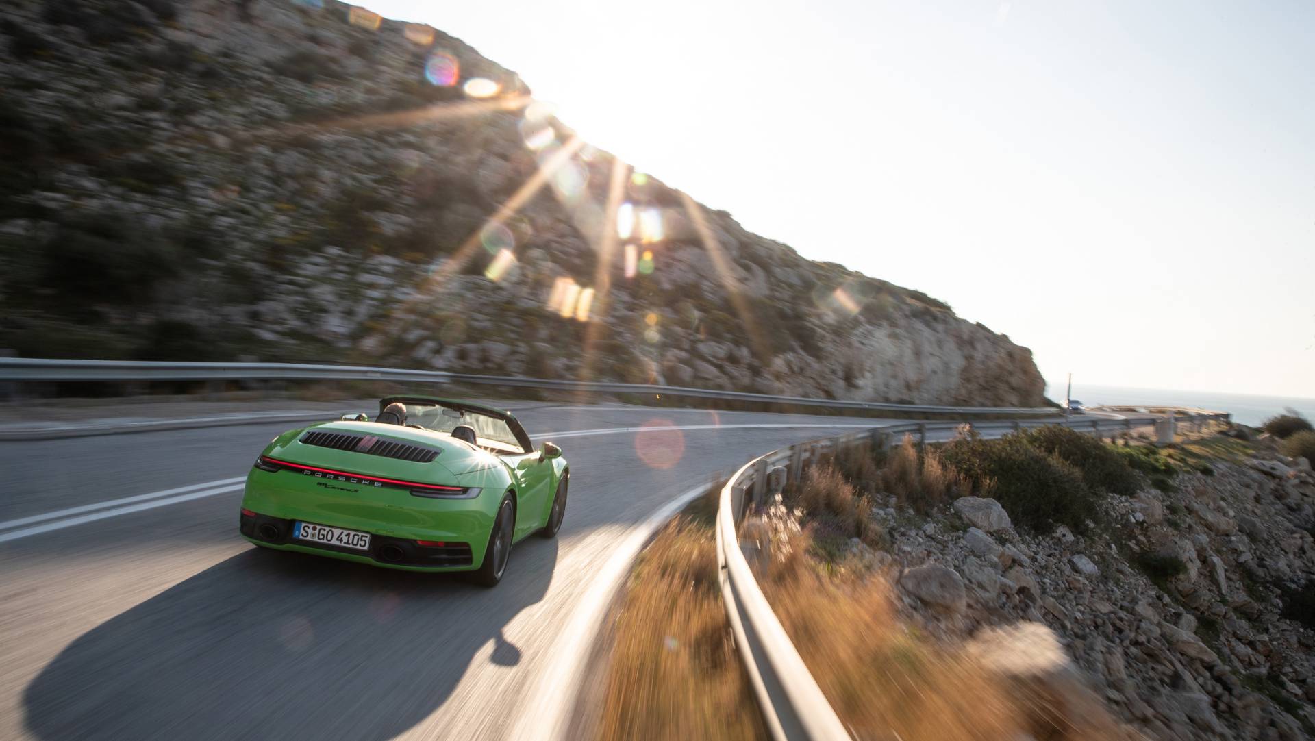 2020 Porsche 911 Cabriolet 25 2020 Porsche 911 Cabriolet’s Soft Top Brings Coupe-Like Looks And Comfort