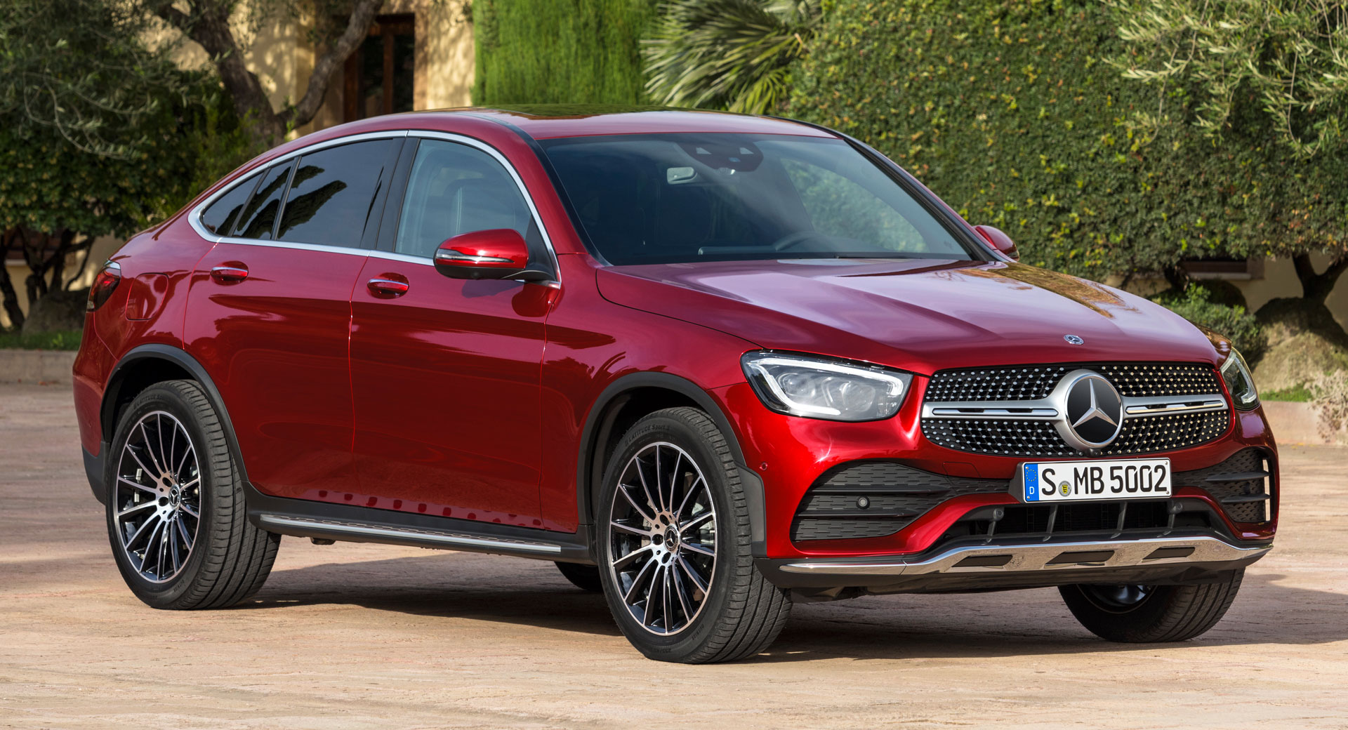 2020 Mercedes GLC Coupe Combines Sportier Styling With