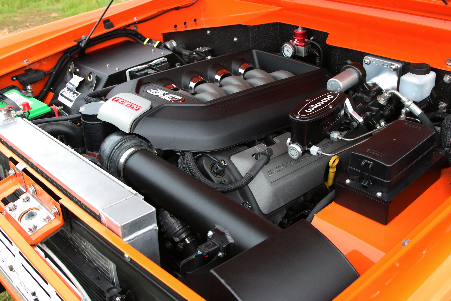 Ford_Bronco_ICON_Old_School_14 Want A Fresh ICON Ford Bronco But Can’t Wait For 2 Years? Here’s Your Chance