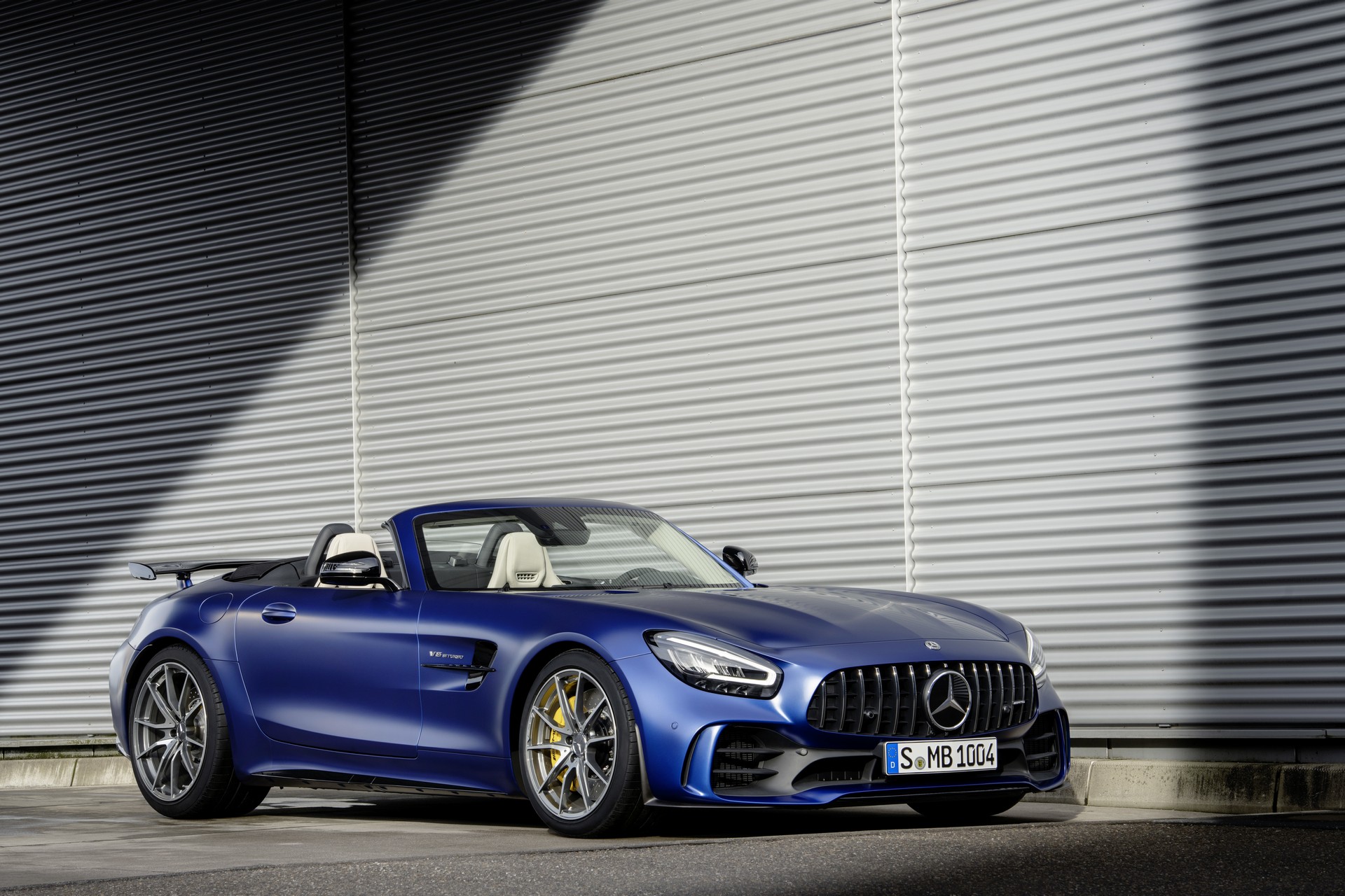 Mercedes-AMG GT R Roadster-5 Mercedes-AMG GT R Roadster Goes Official With Active Aero, 197 MPH Top Speed