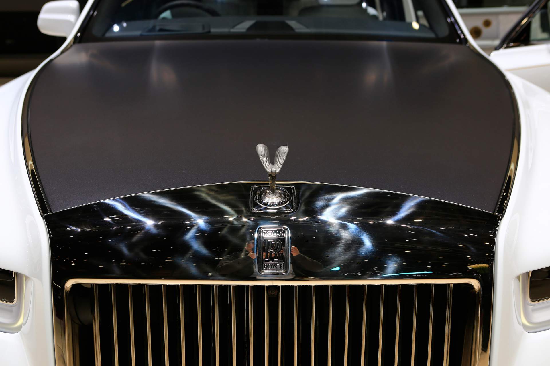 89 Bespoke Rolls-Royce Phantom Brings Tranquillity To Bustling Geneva Show (Live Pics)