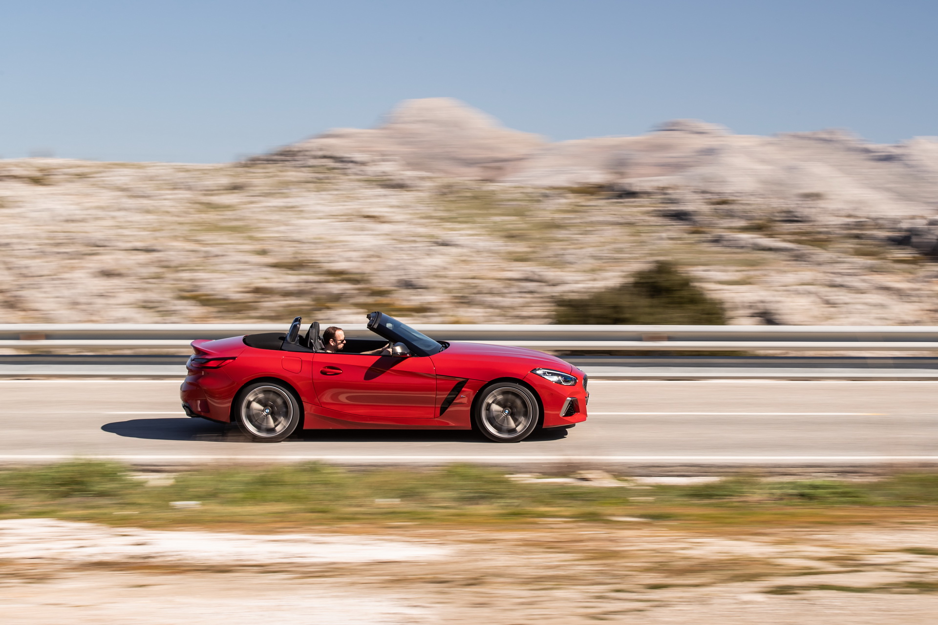 2019-BMW-Z4-UK-23 2019 Z4 Arrives In BMW’s UK Showrooms Priced From £36,990