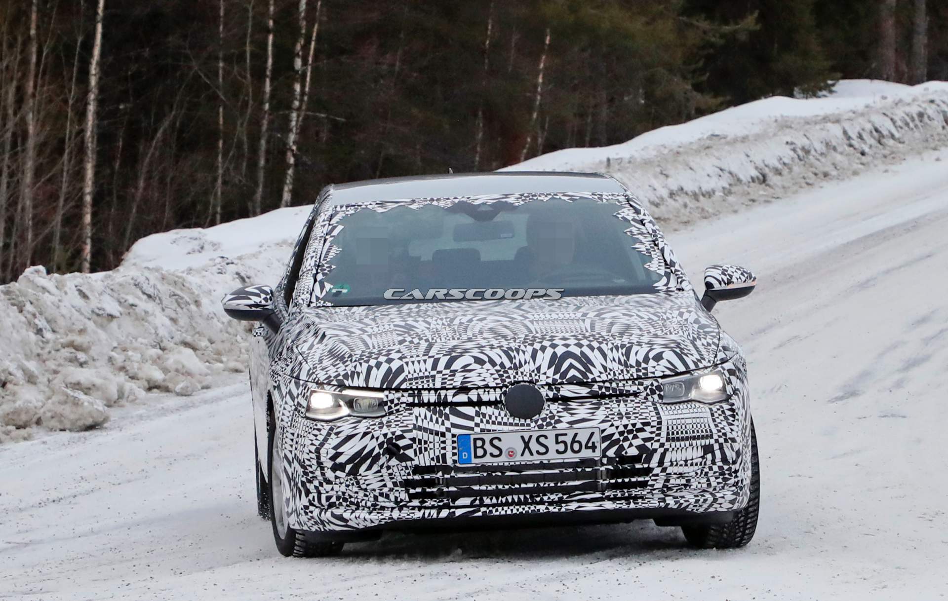 2020 VW Golf spy shots 1 2020 VW Golf Mk8 Insists On Camo Despite Being Caught Completely Undisguised