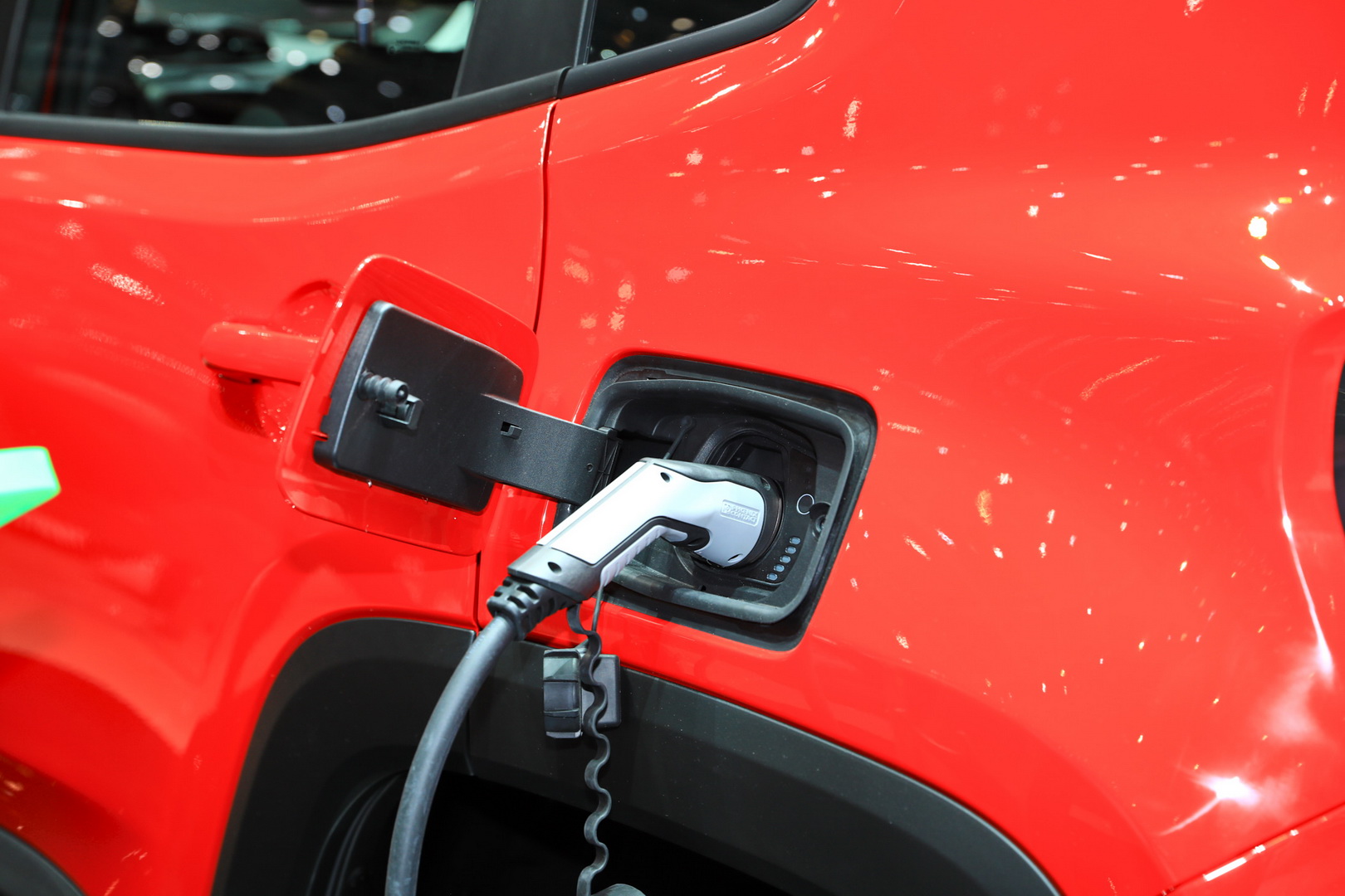 2019 jeep renegade compass phev geneva show 25 New Jeep Renegade And Compass Plug-In Hybrids With Up To 237HP