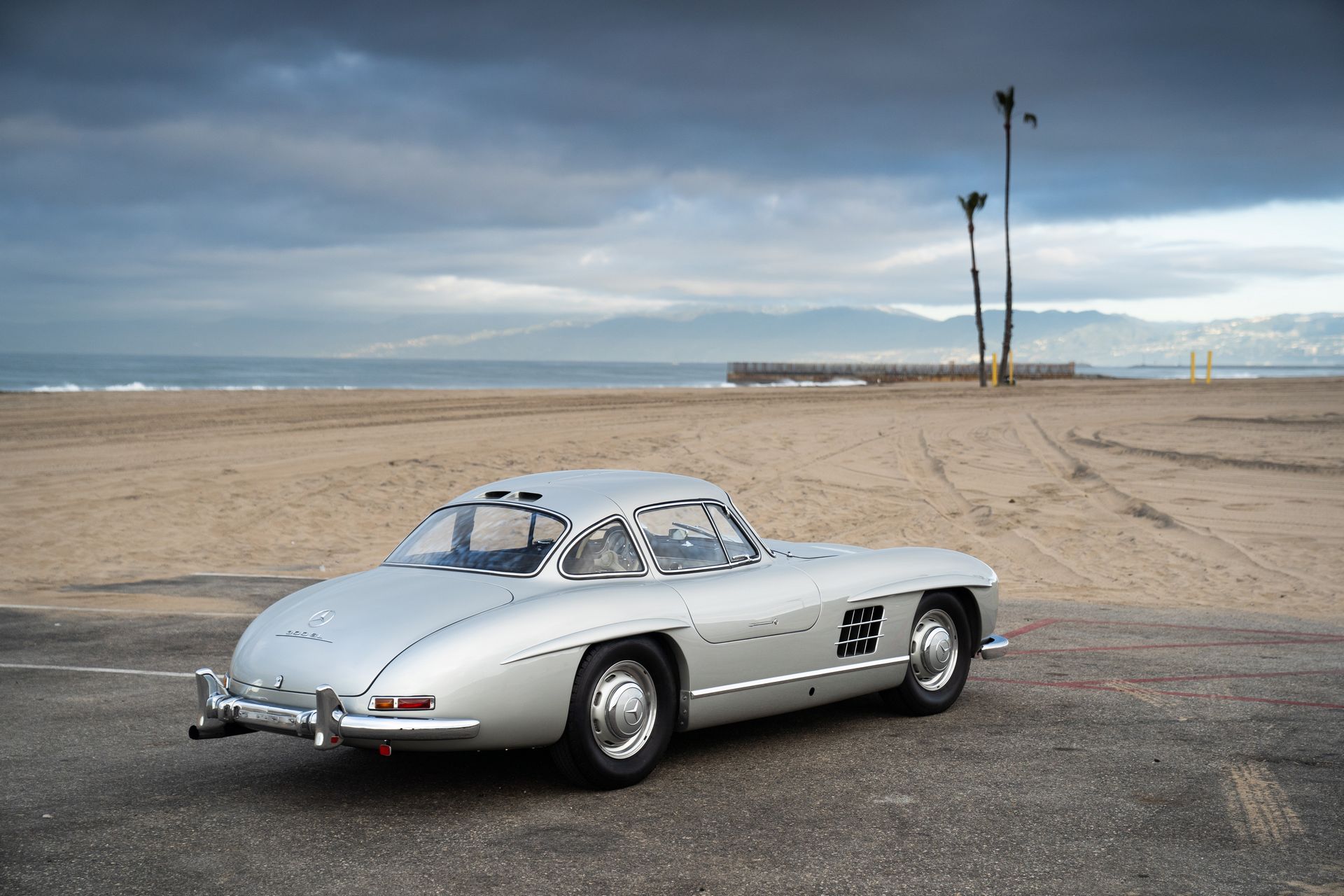 1955-Mercedes-Benz-300SL-35 Maroon 5’s Adam Levine Auctioning Off His Mercedes-Benz 300 SL Gullwing