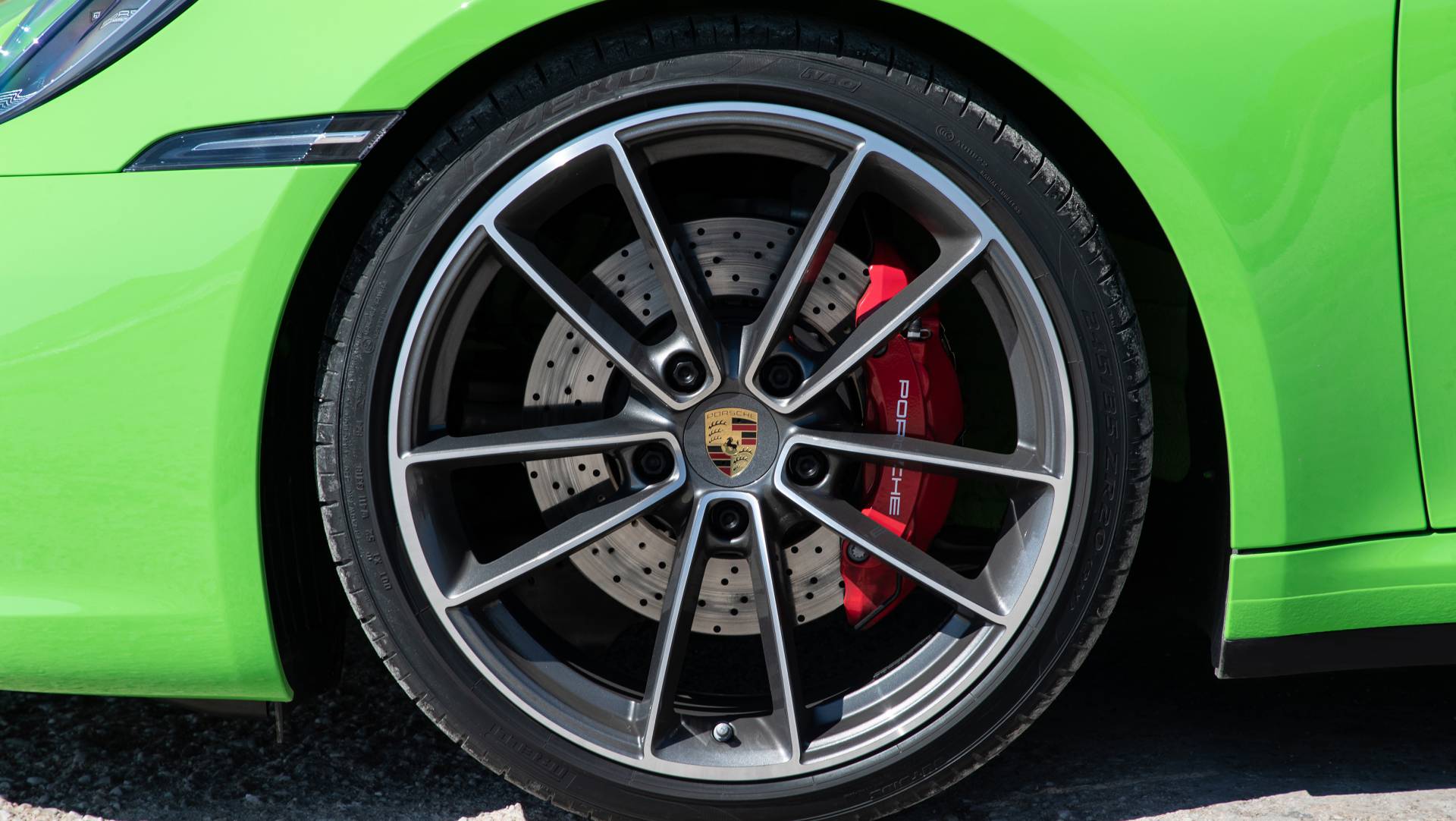 2020 Porsche 911 Cabriolet 23 2020 Porsche 911 Cabriolet’s Soft Top Brings Coupe-Like Looks And Comfort