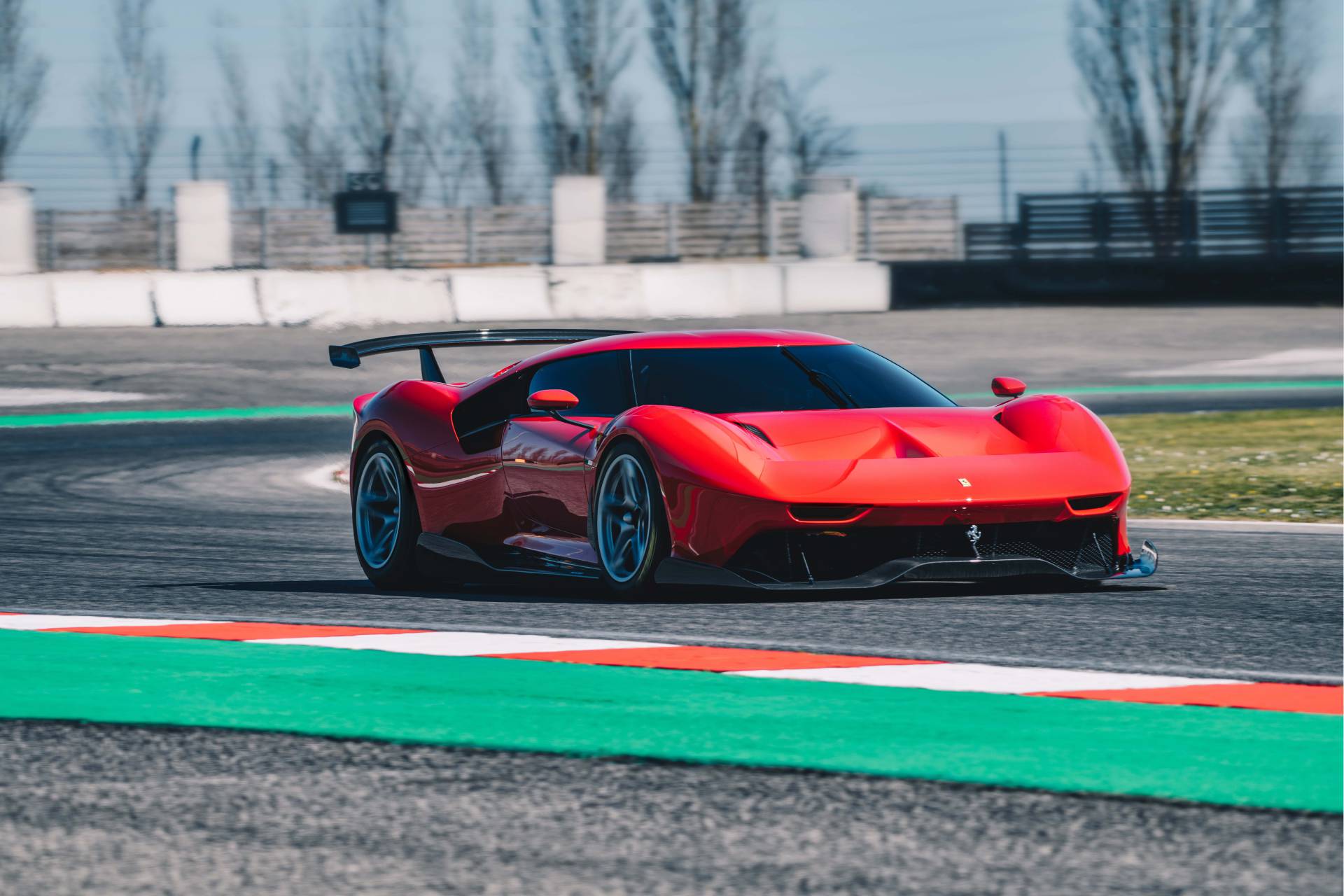 Ferrari P80:C one-off 16 Ferrari P80/C Breaks Cover As One-Off Track-Only Supercar Based On 488 GT3