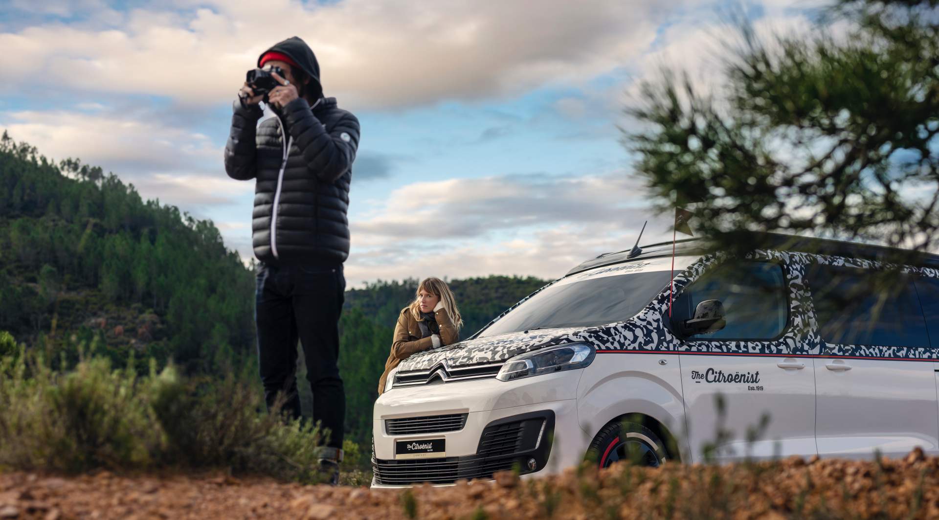 citroen spacetourer concept geneva livepics 31 Citroen’s SpaceTourer Citroenist Concept Is Leisure-Focused