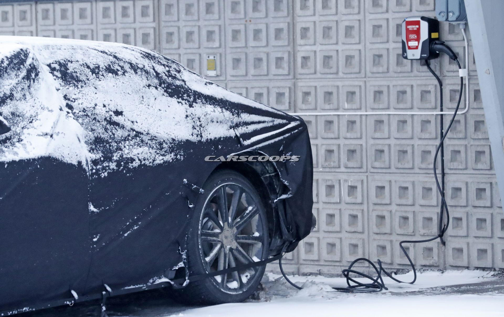 Bentley-Flying-Spur-PHEV-12 Bentley Flying Spur Plug-In Hybrid To Pair Luxury With Efficiency