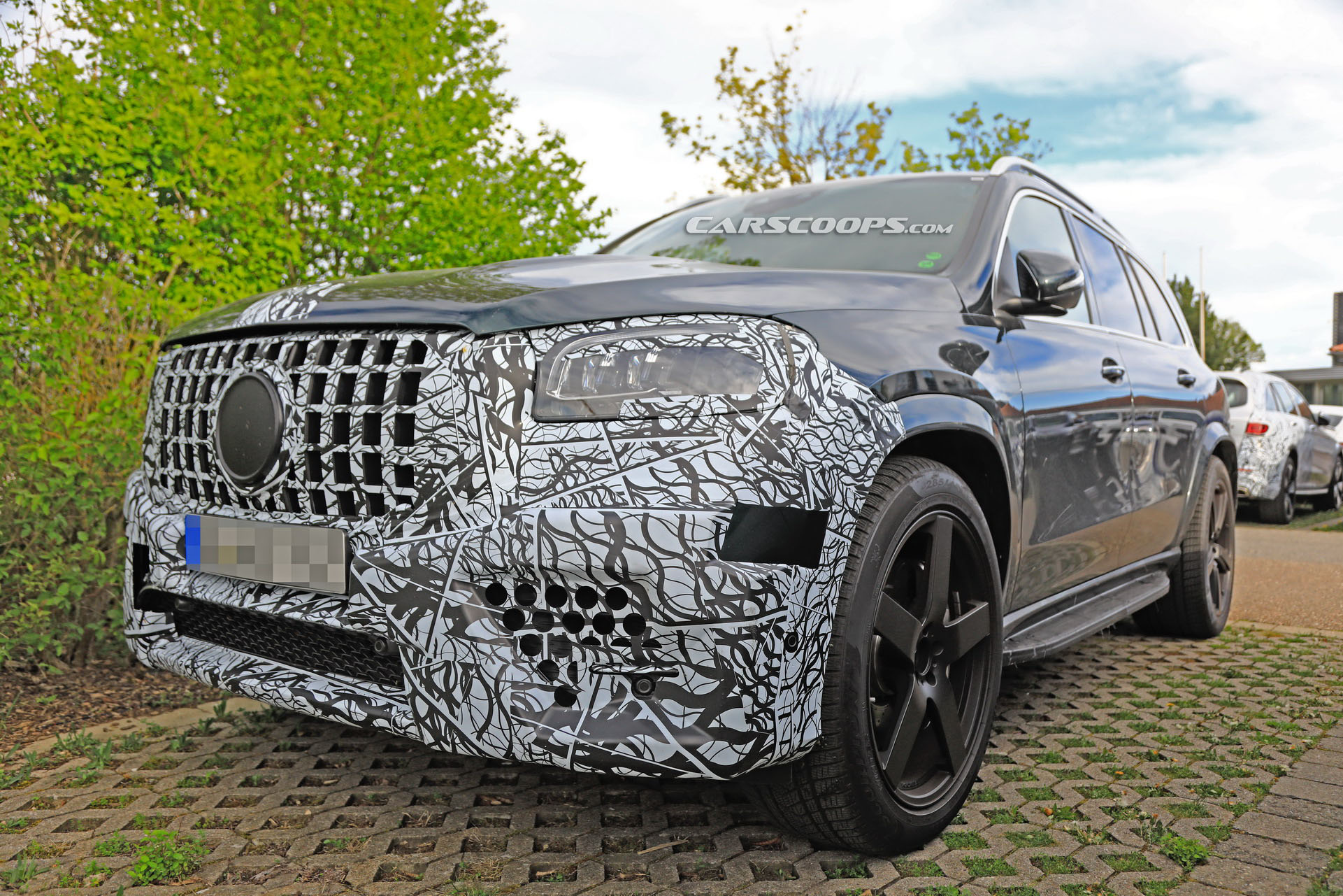 2020 Mercedes-AMG GLS 63 2 copy 2020 Mercedes-AMG GLS 63 Starts Taking Its Camouflage Off