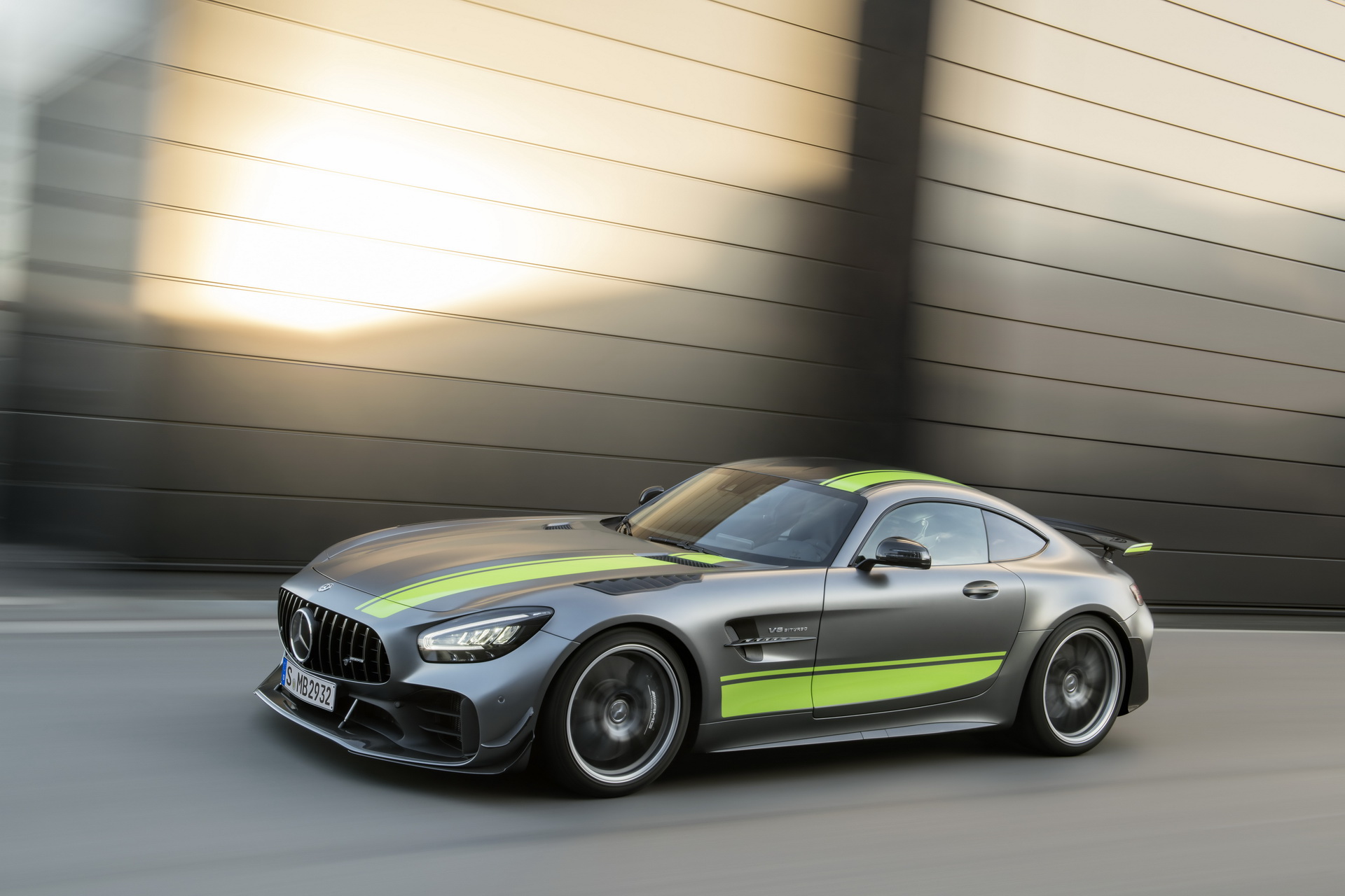 mercedes-amg gt r pro uk pricing 7 Track Focused Mercedes-AMG GT R Pro Gets £188,345 UK Price Tag