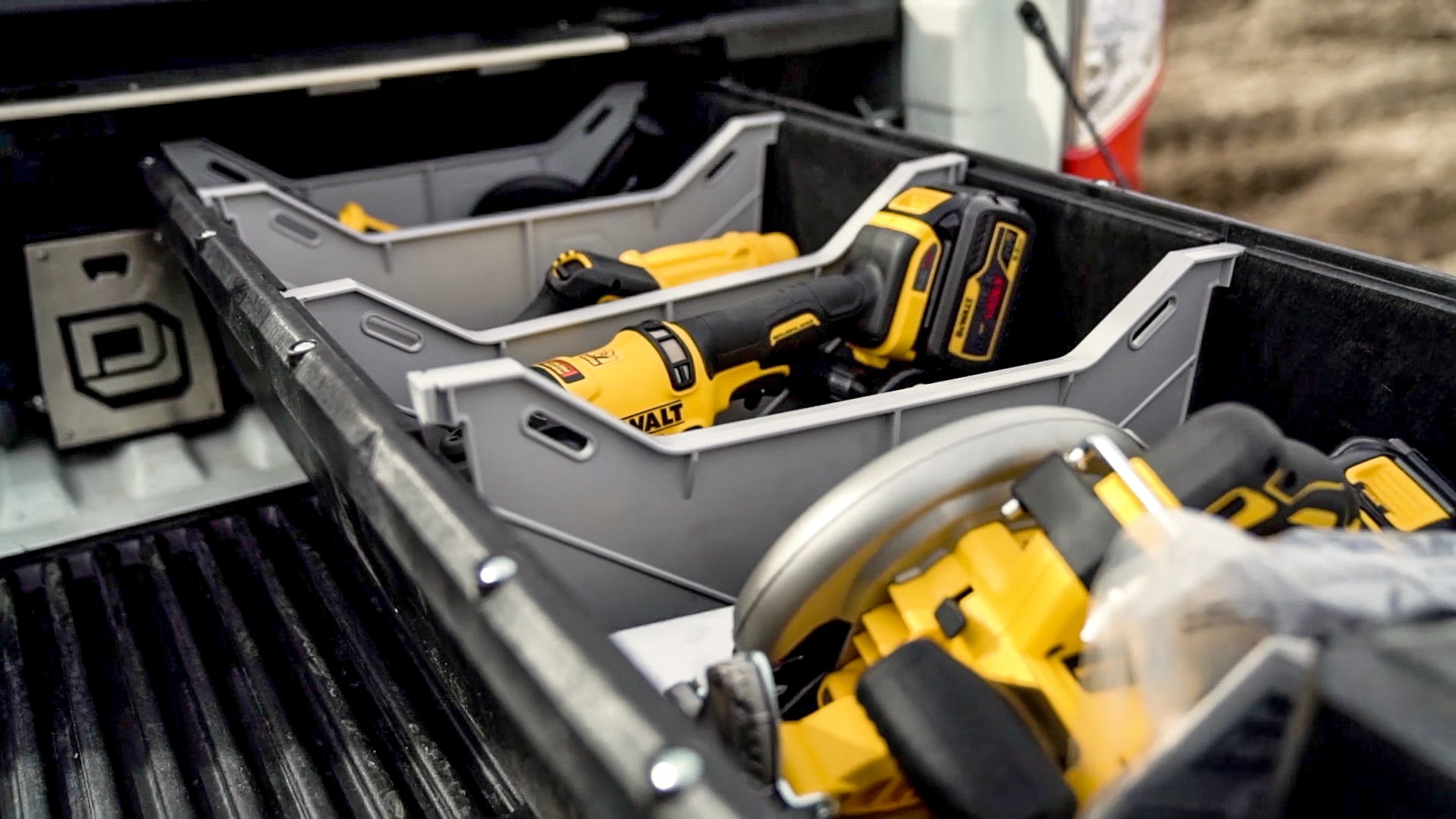 Nissan Titan Ultimate Work Truck-15 Nissan Ultimate Work Titan Is A One-Off Truck For Home Builders