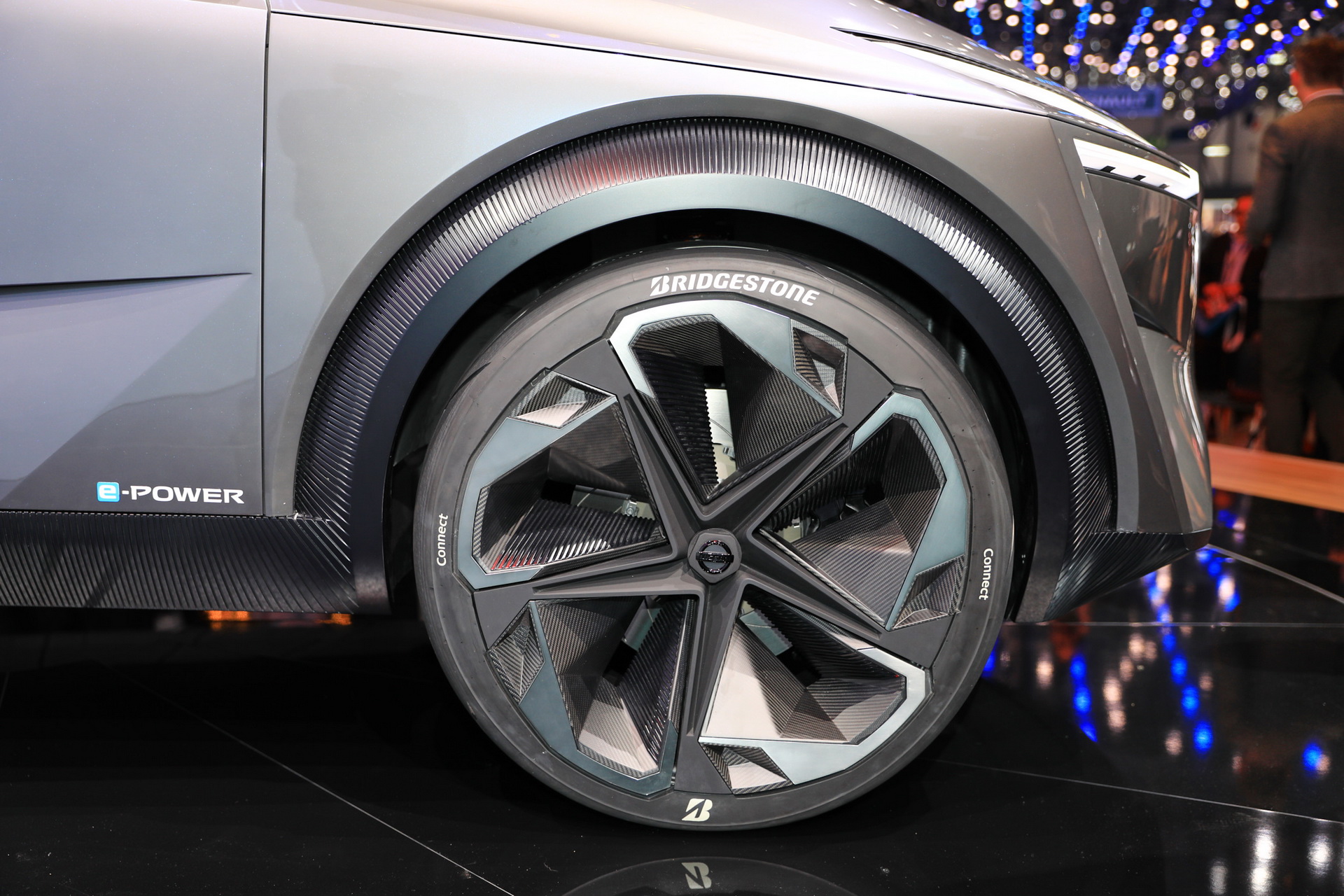 nissan unveils imq concept geneva 9 Nissan IMQ Concept Gives Us A Glimpse Of Its Future Crossovers