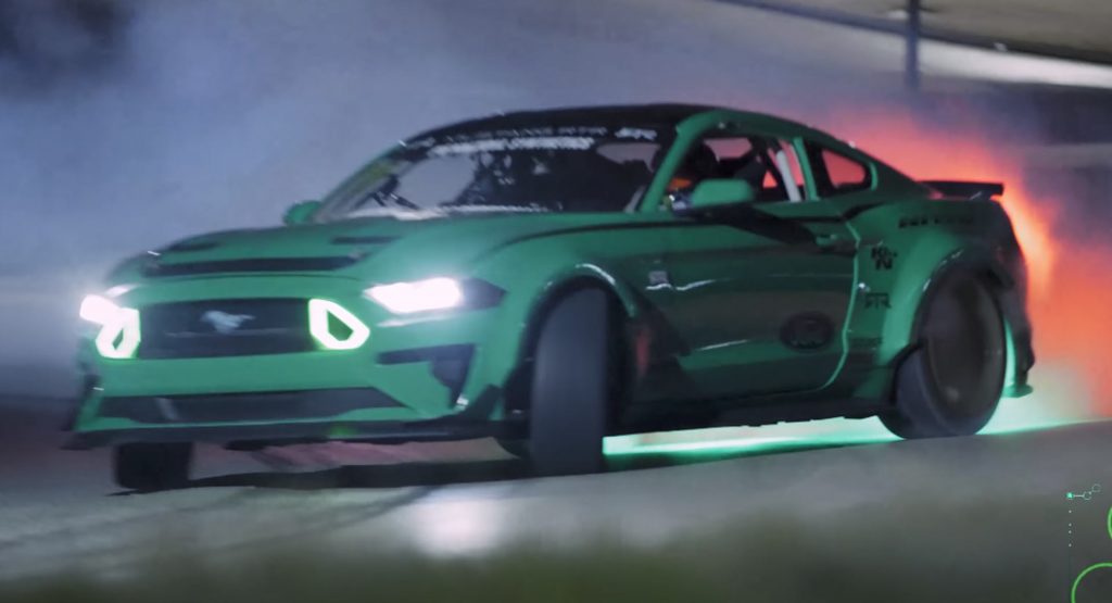 Vaughn Gitten Jr. Drifts A “Cloverleaf” With 900 HP Mustang RTR