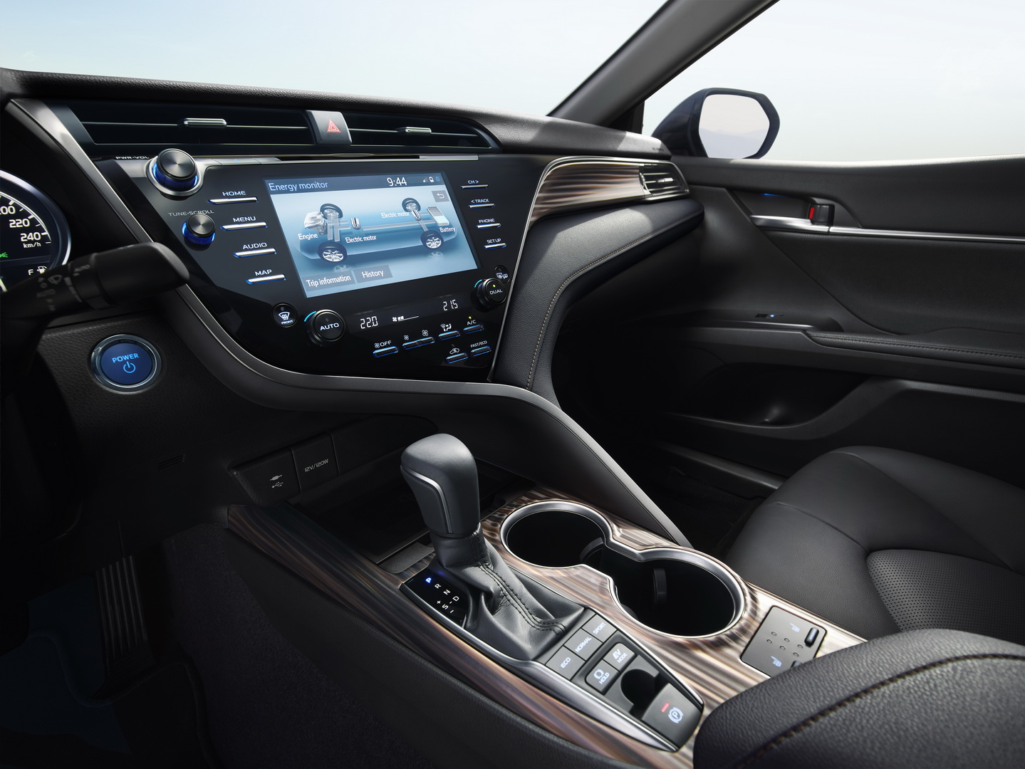 2019 toyota camry hybrid europe 10 2020 Toyota Camry Hybrid Hits UK Showrooms On April 1st