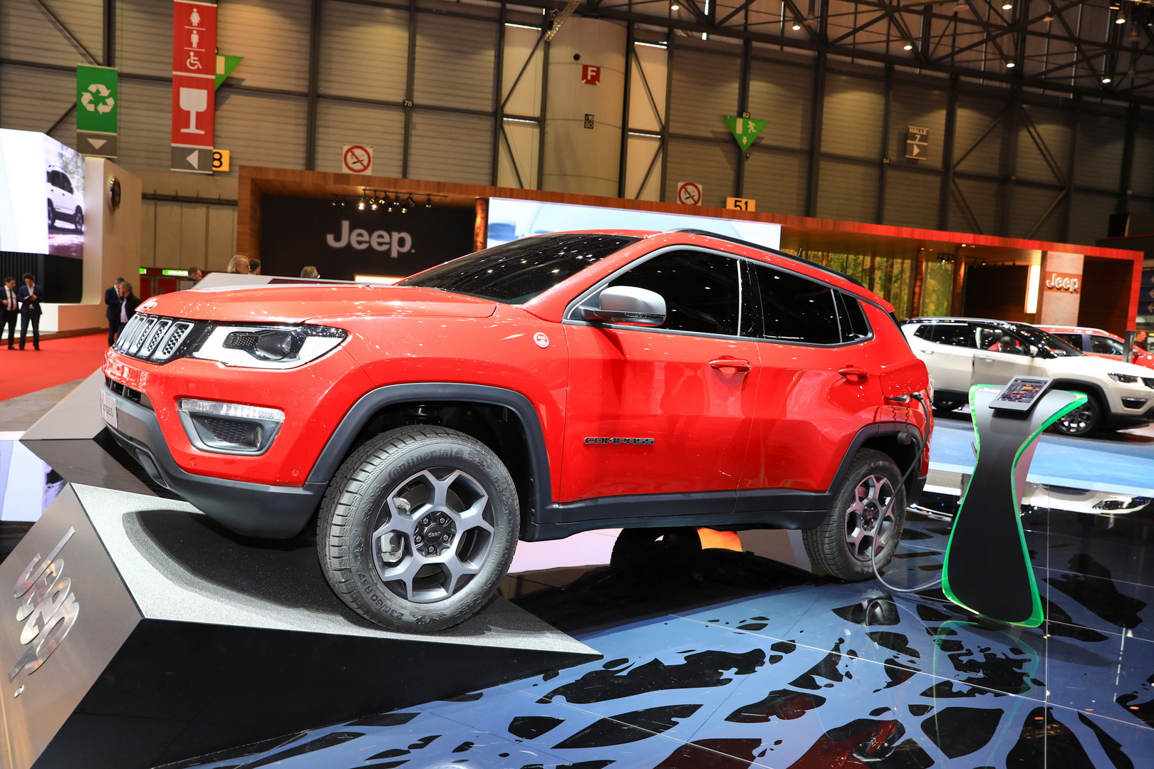 2019 jeep renegade compass phev geneva show 5 New Jeep Renegade And Compass Plug-In Hybrids With Up To 237HP