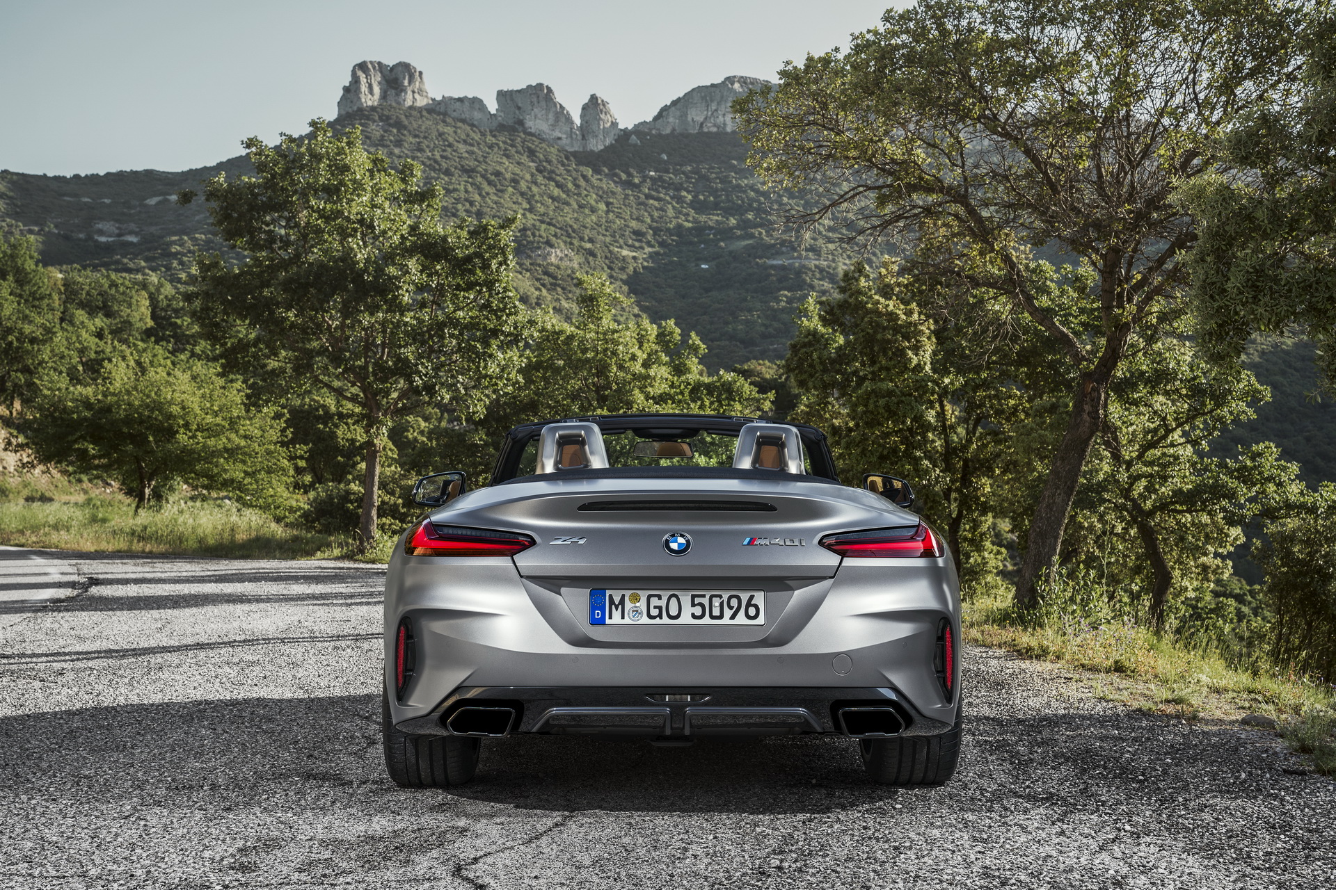 2019-BMW-Z4-UK-13 2019 Z4 Arrives In BMW’s UK Showrooms Priced From £36,990