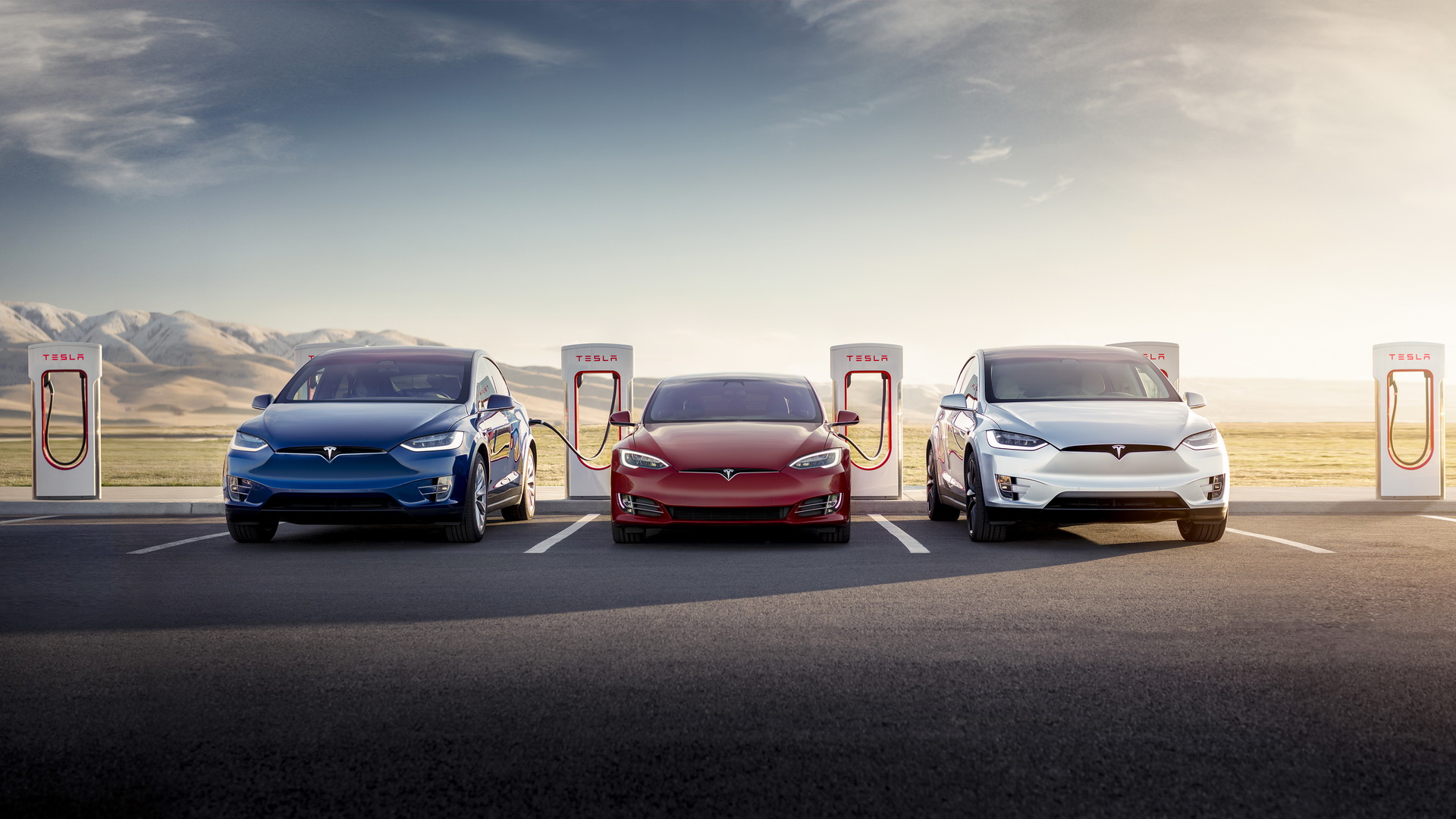 Tesla-Supercharger-01 Tesla’s New, Faster V3 Supercharging Network Promises To Cut Waiting Times In Half