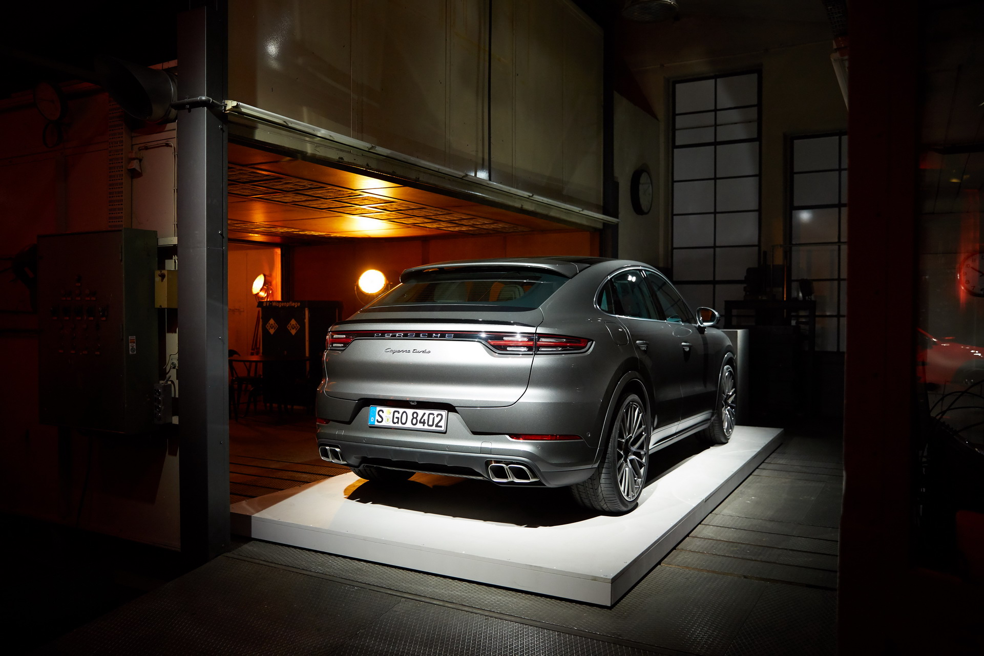 2020 Porsche Cayenne Coupe 03 Porsche Cayenne Coupe Is What The Cayenne Should’ve Been In The First Place (70 Photos, Videos)