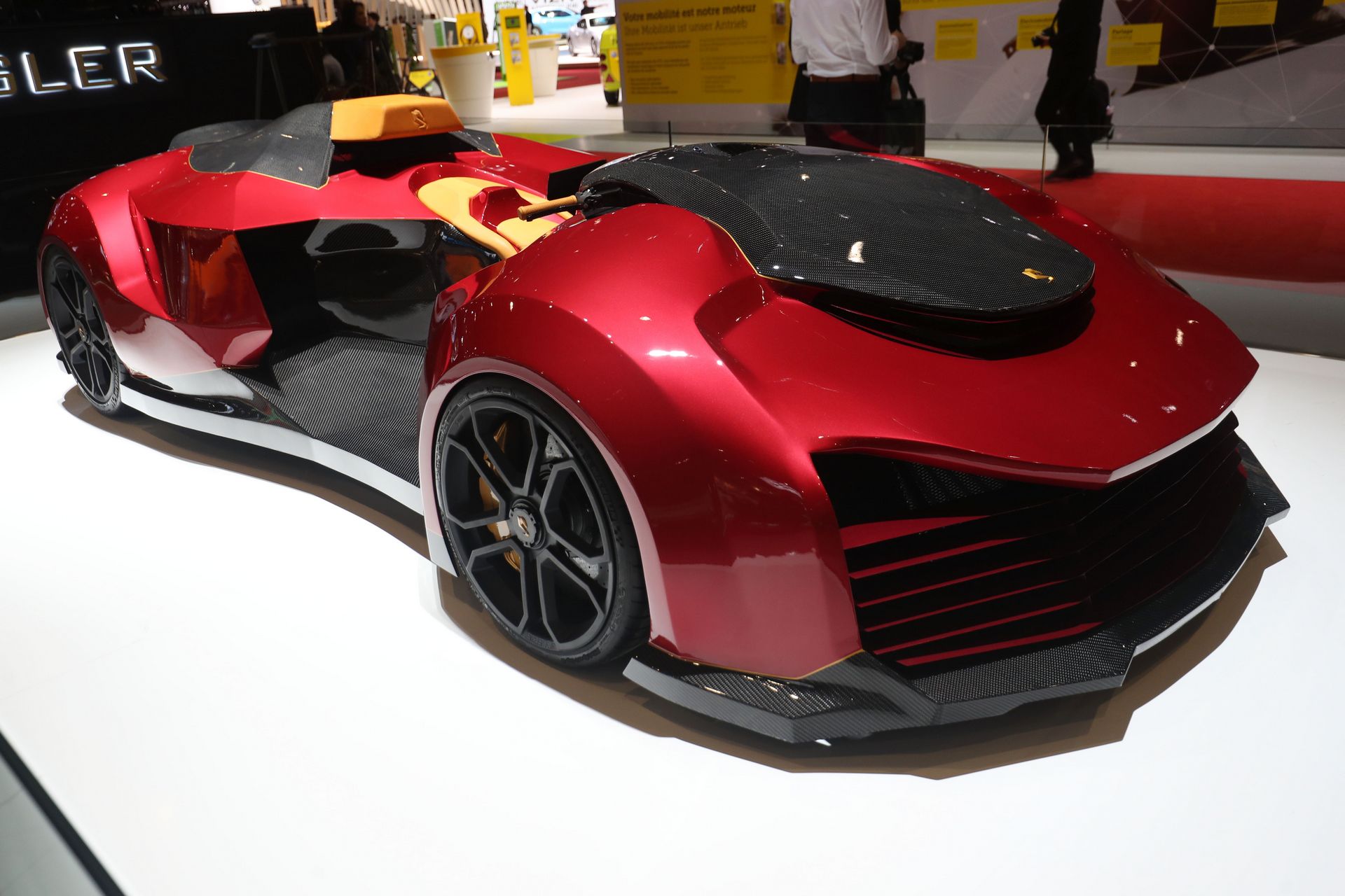 Engler-Superquad-3 Engler F.F Superquad V10 Is A Hairdryer On Wheels That Does 0-62 In 2.5 Sec