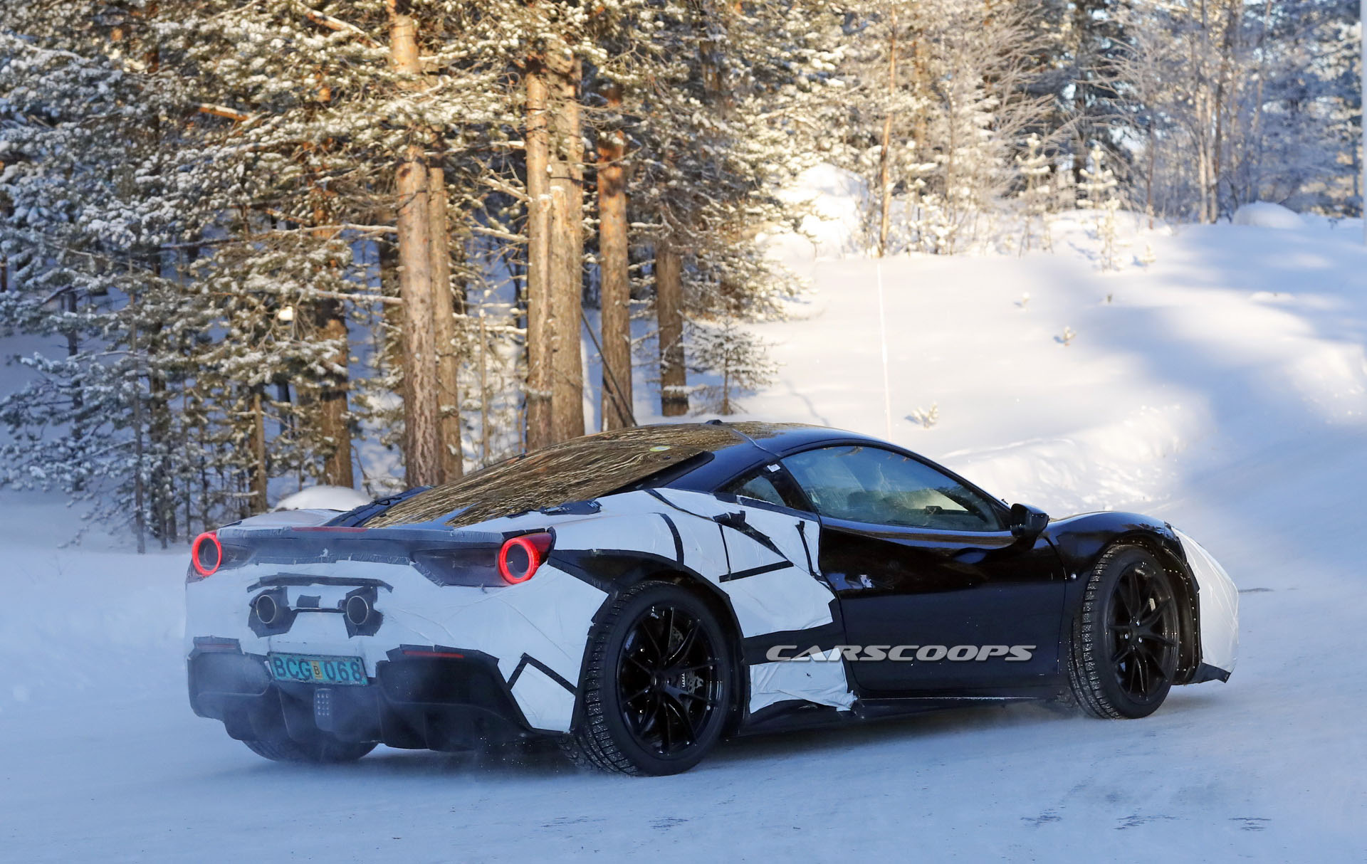 Ferrari-hybrid-mule-02 Gotcha! 1000 HP Ferrari Hybrid Supercar Filmed Testing In Italy