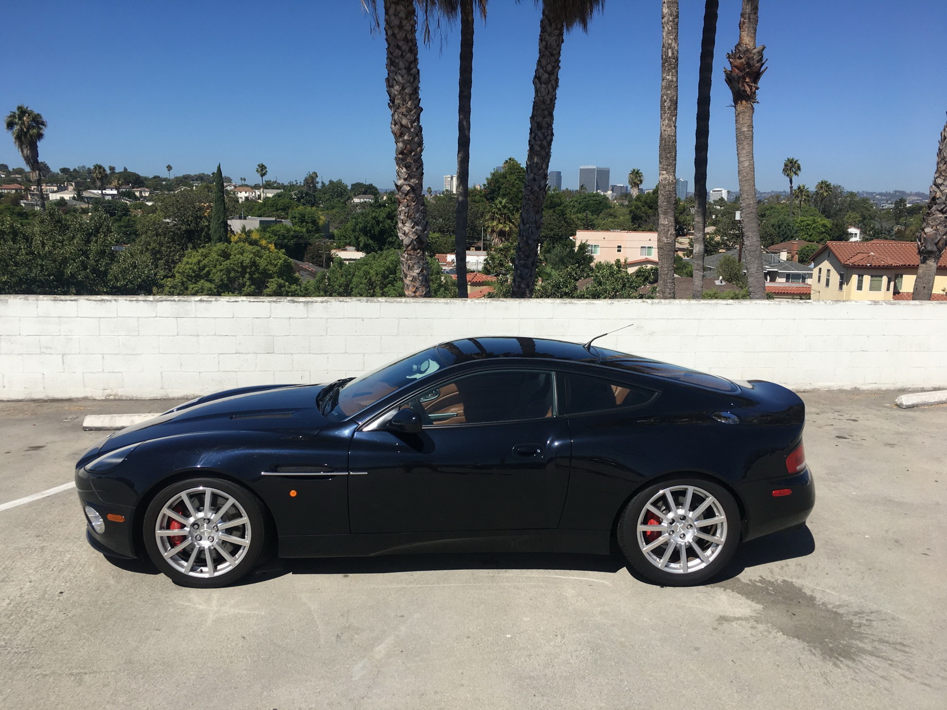 2006 aston martin vanquish s bat auction 17 2006 Aston Martin Vanquish S Rocks BMW Carbon Black Paint