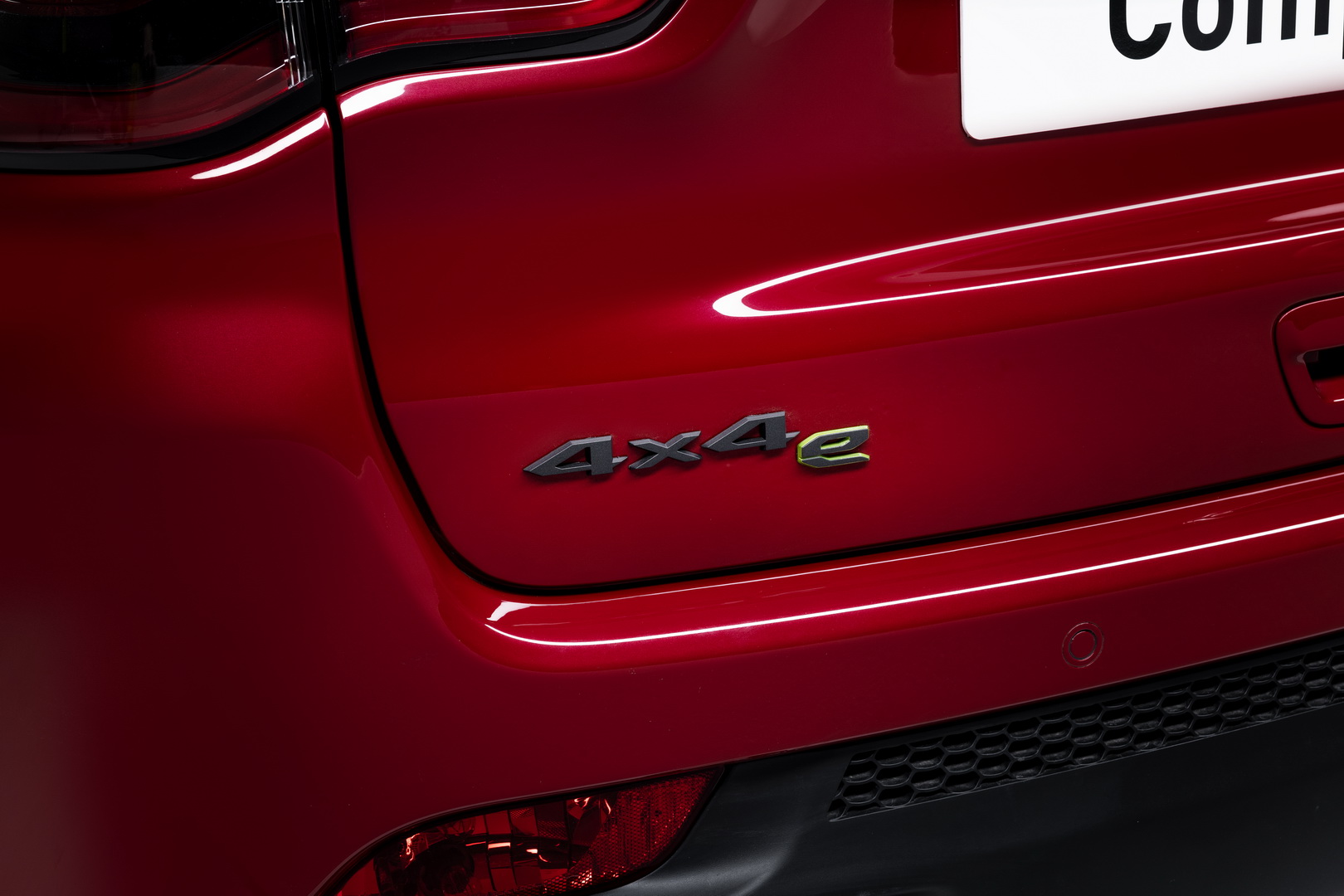 2019 jeep compass phev 9 New Jeep Renegade And Compass Plug-In Hybrids With Up To 237HP