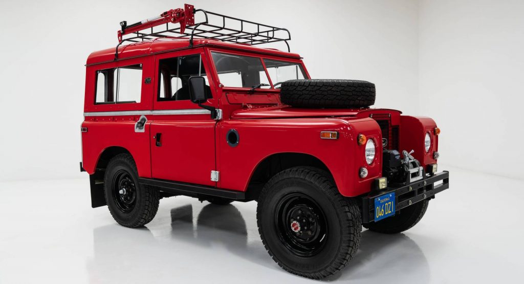  Forget Restomods, This Mint 1971 Land Rover Series IIA Costs $59,900