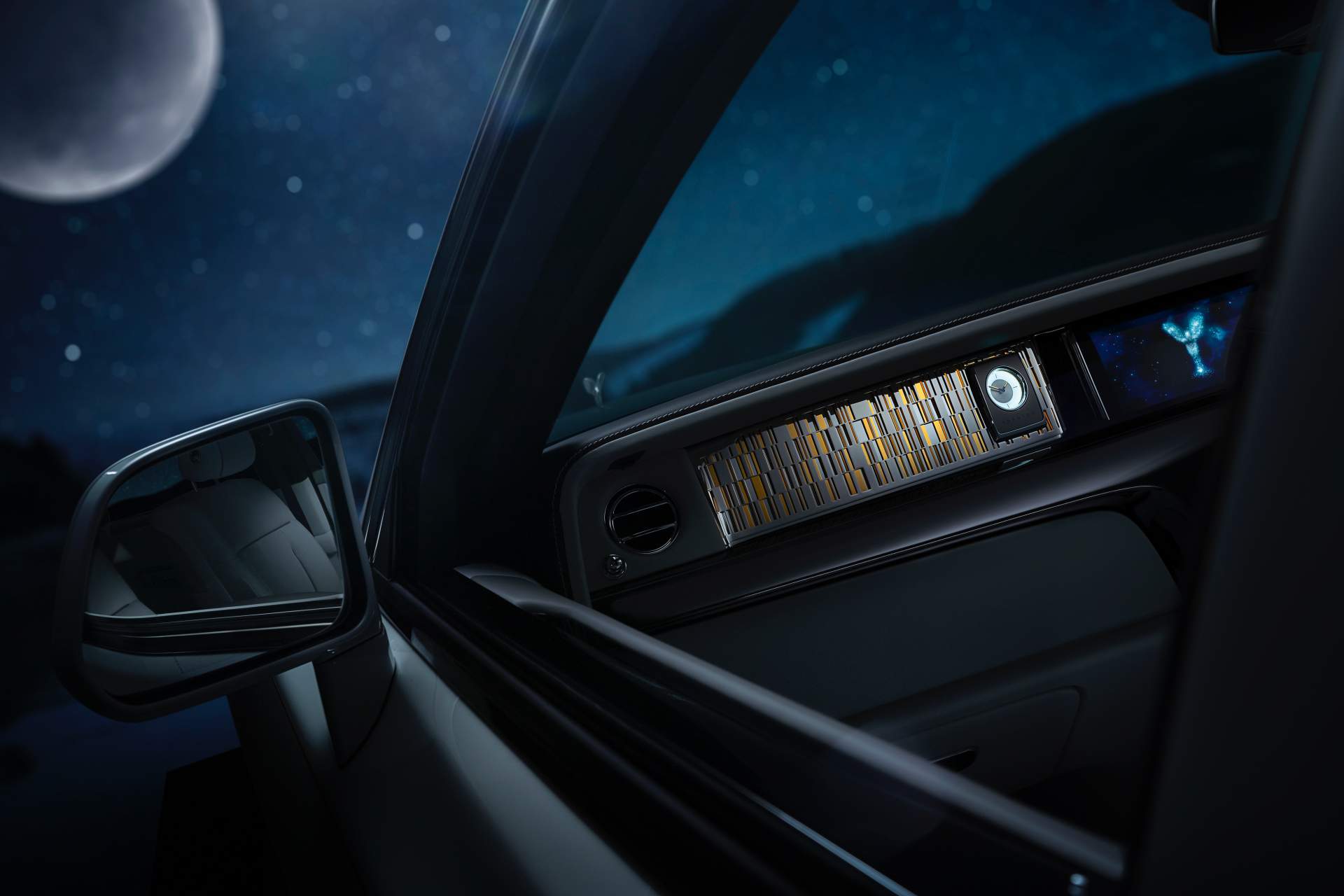 Rolls-Royce Phantom Tranquillity 18 Bespoke Rolls-Royce Phantom Brings Tranquillity To Bustling Geneva Show (Live Pics)